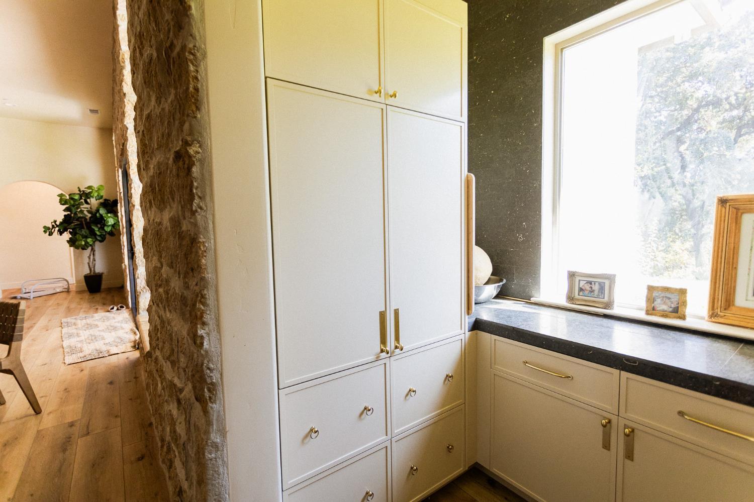 Modesto, California, 95357, United States, 4 Bedrooms Bedrooms, ,4 BathroomsBathrooms,Residential,For Sale,1976586