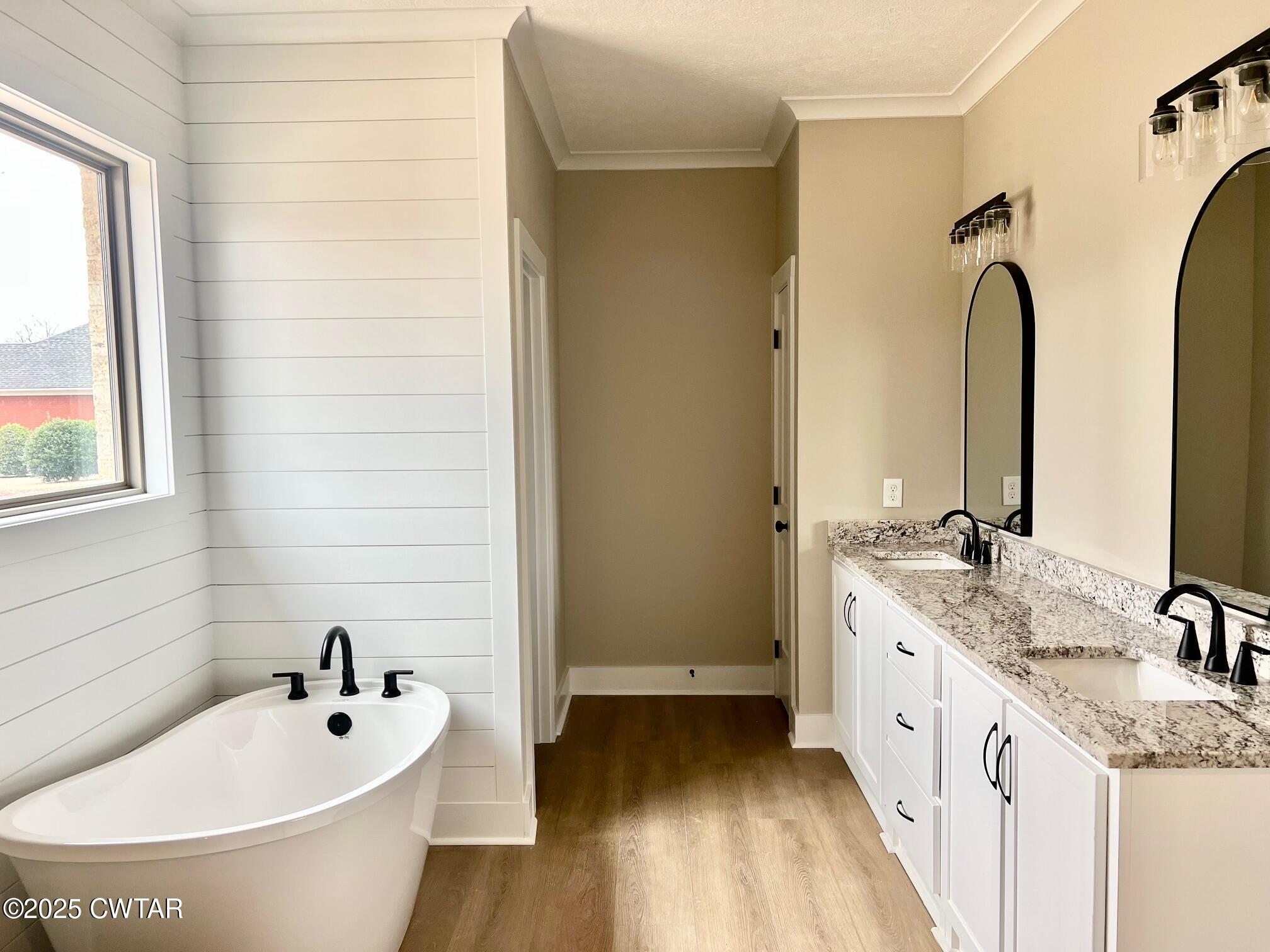 Jackson, Tennessee, 38305, United States, 4 Bedrooms Bedrooms, ,3 BathroomsBathrooms,Residential,For Sale,1754402