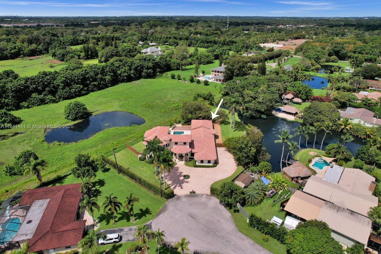 Davie, Florida, 33330, United States, 5 Bedrooms Bedrooms, ,5 BathroomsBathrooms,Residential,For Sale,1896833