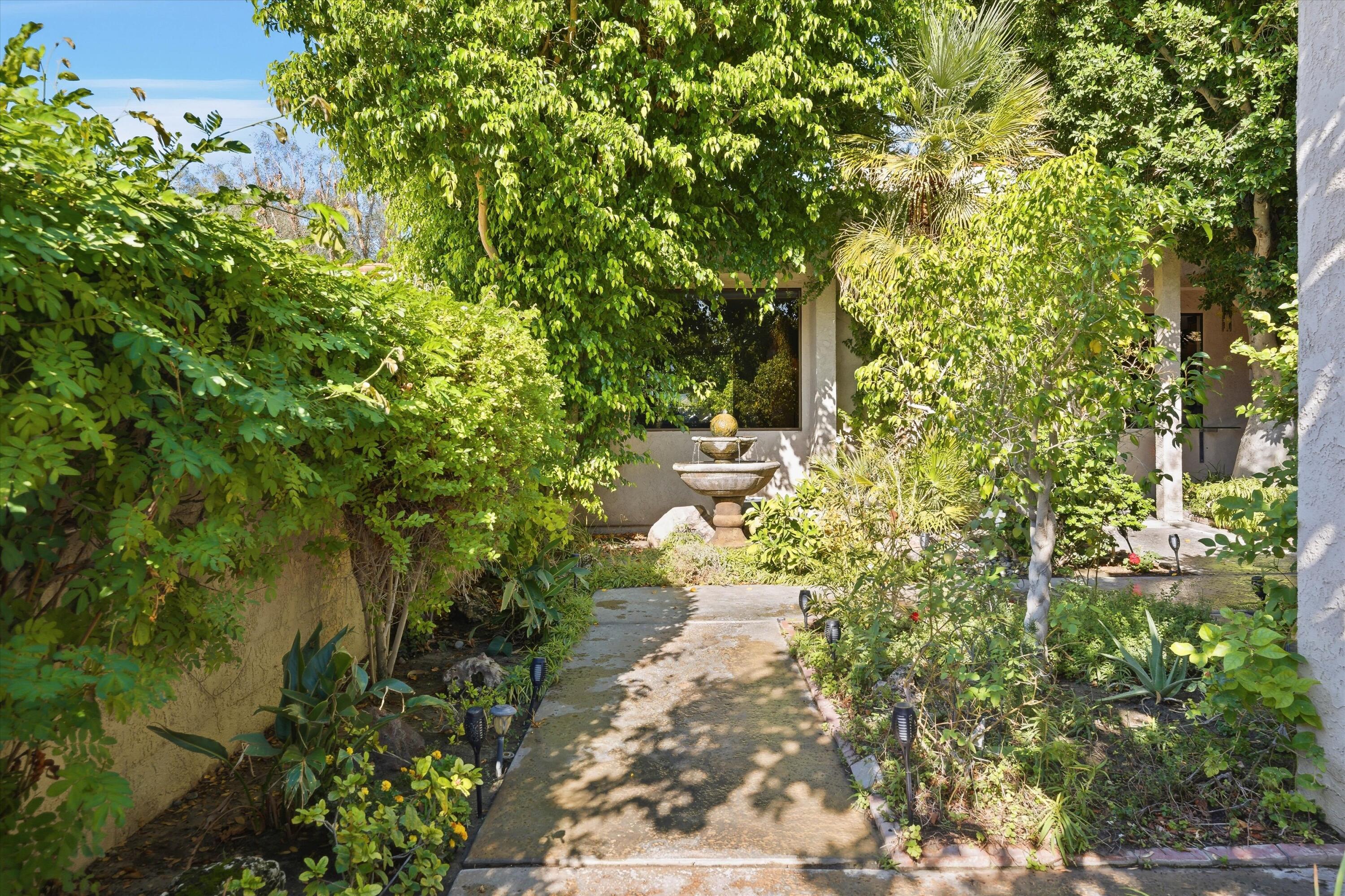 Rancho Mirage, California, 92270, United States, 2 Bedrooms Bedrooms, ,2 BathroomsBathrooms,Residential,For Sale,1993377