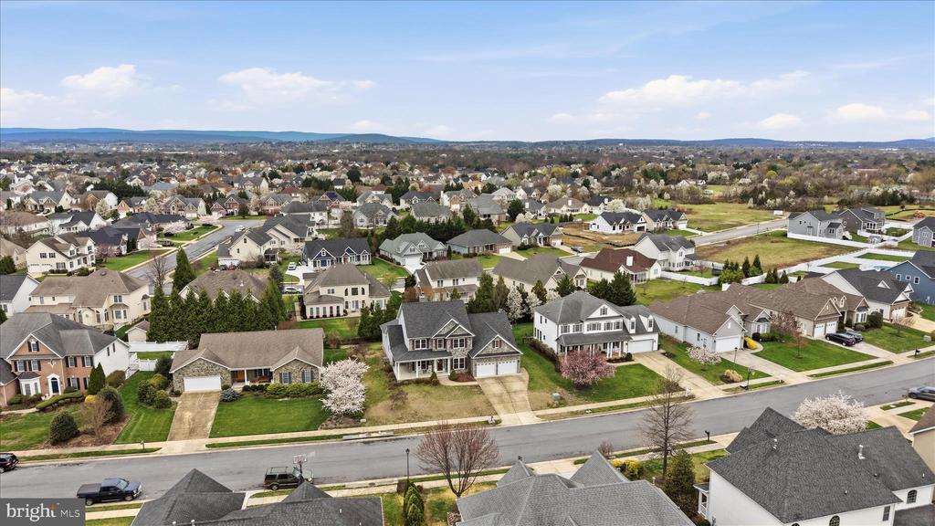 Winchester, Virginia, 22602, United States, 6 Bedrooms Bedrooms, ,5 BathroomsBathrooms,Residential,For Sale,2032756