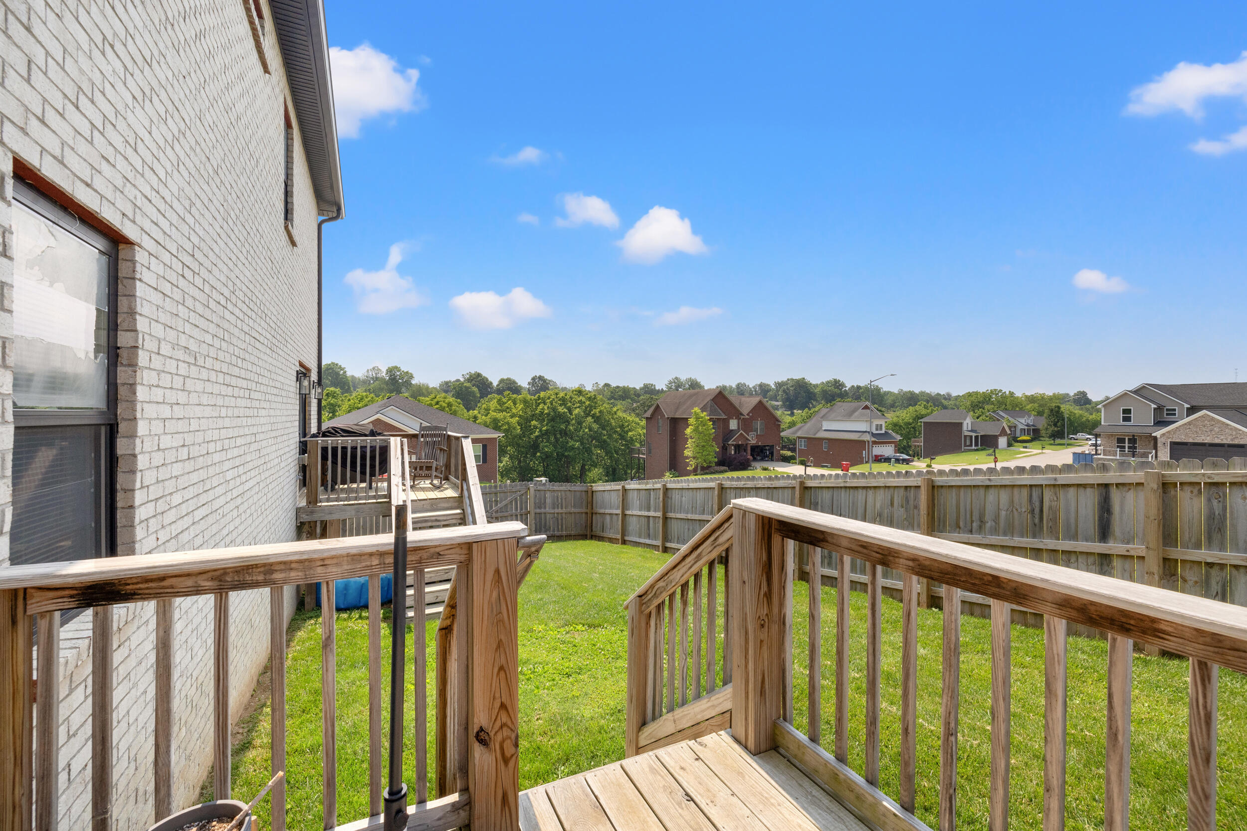 Frankfort, Kentucky, 40601, United States, 4 Bedrooms Bedrooms, ,4 BathroomsBathrooms,Residential,For Sale,1883327