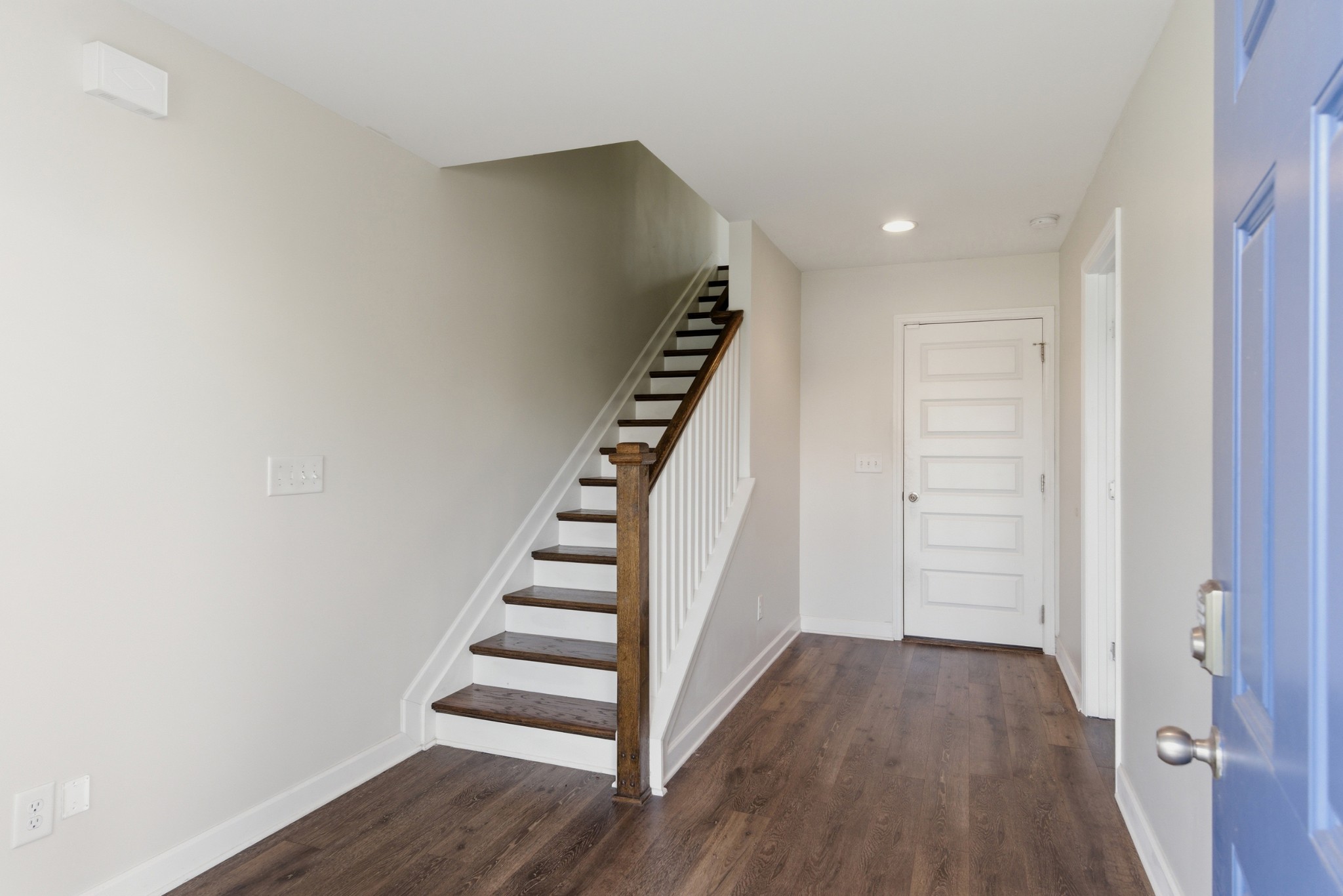  114 Walden Village Ct, Nashville, TN, 37210 - 物件實景