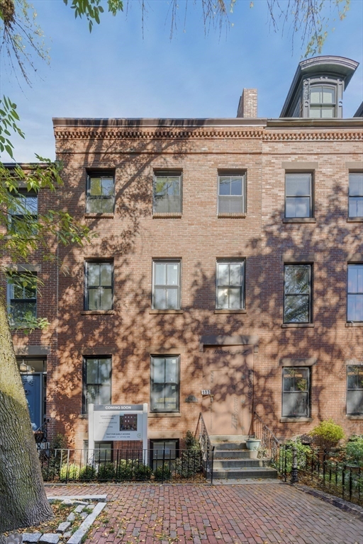 Boston, Massachusetts, 02118, United States, 4 Bedrooms Bedrooms, ,5 BathroomsBathrooms,Residential,For Sale,1973917