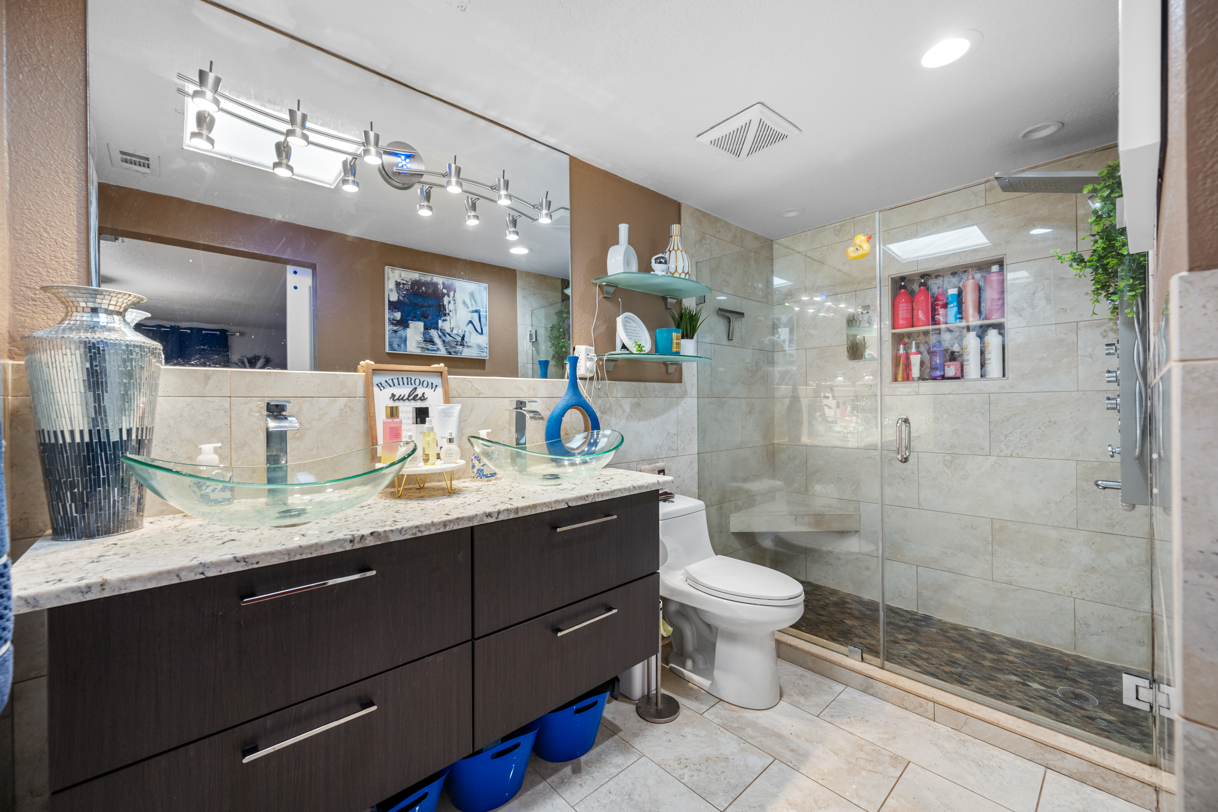 Tampa, Florida, 33615, United States, 4 Bedrooms Bedrooms, ,3 BathroomsBathrooms,Residential,For Sale,1900602
