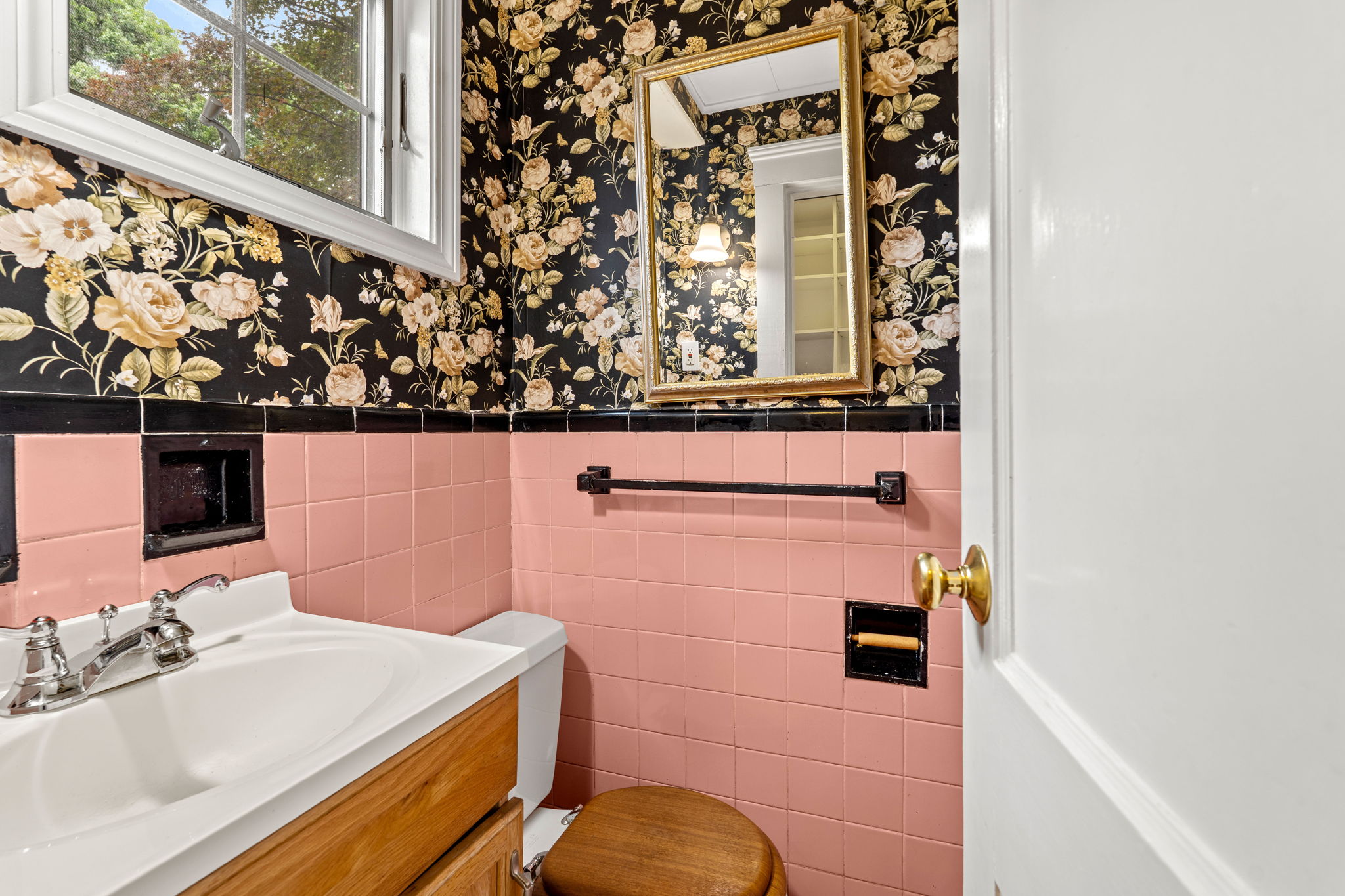  60 Linden Rd, Melrose, MA, 02176 - 物件實景