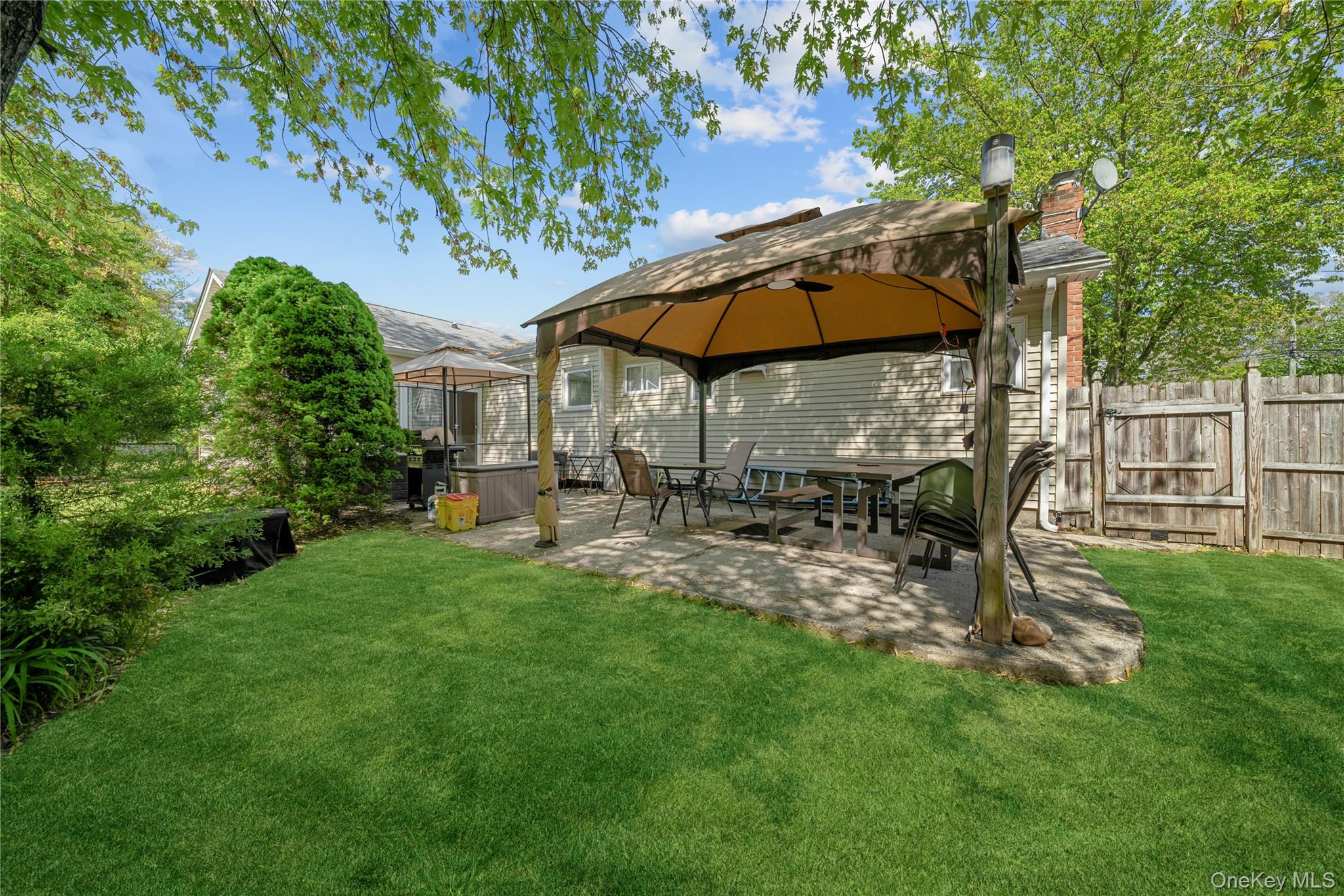  36 Marshall Drive, Selden, NY, 11784 - 物件實景