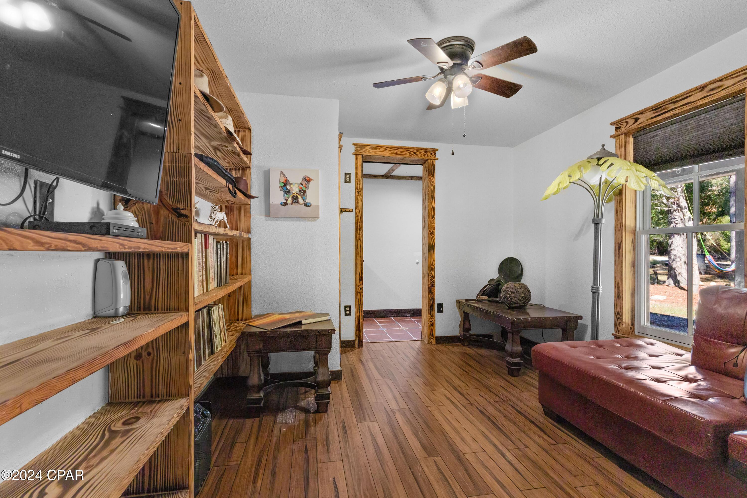 Ponce De Leon, Florida, 32455, United States, 5 Bedrooms Bedrooms, ,3 BathroomsBathrooms,Residential,For Sale,2006155