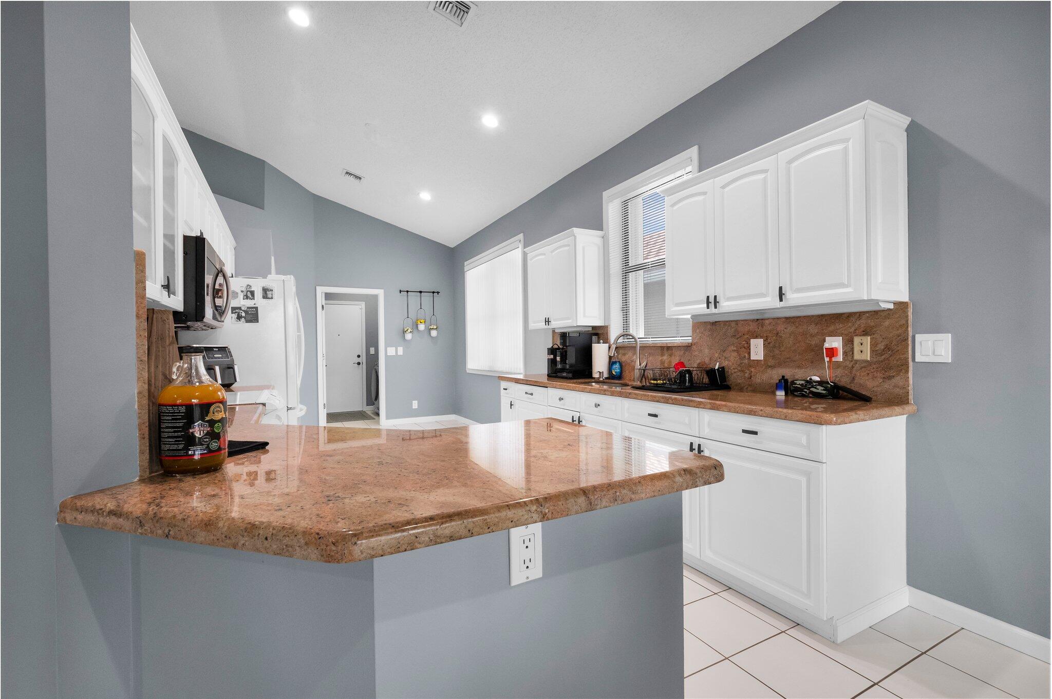 Boynton Beach, Florida, 33436, United States, 2 Bedrooms Bedrooms, ,2 BathroomsBathrooms,Residential,For Sale,1838733