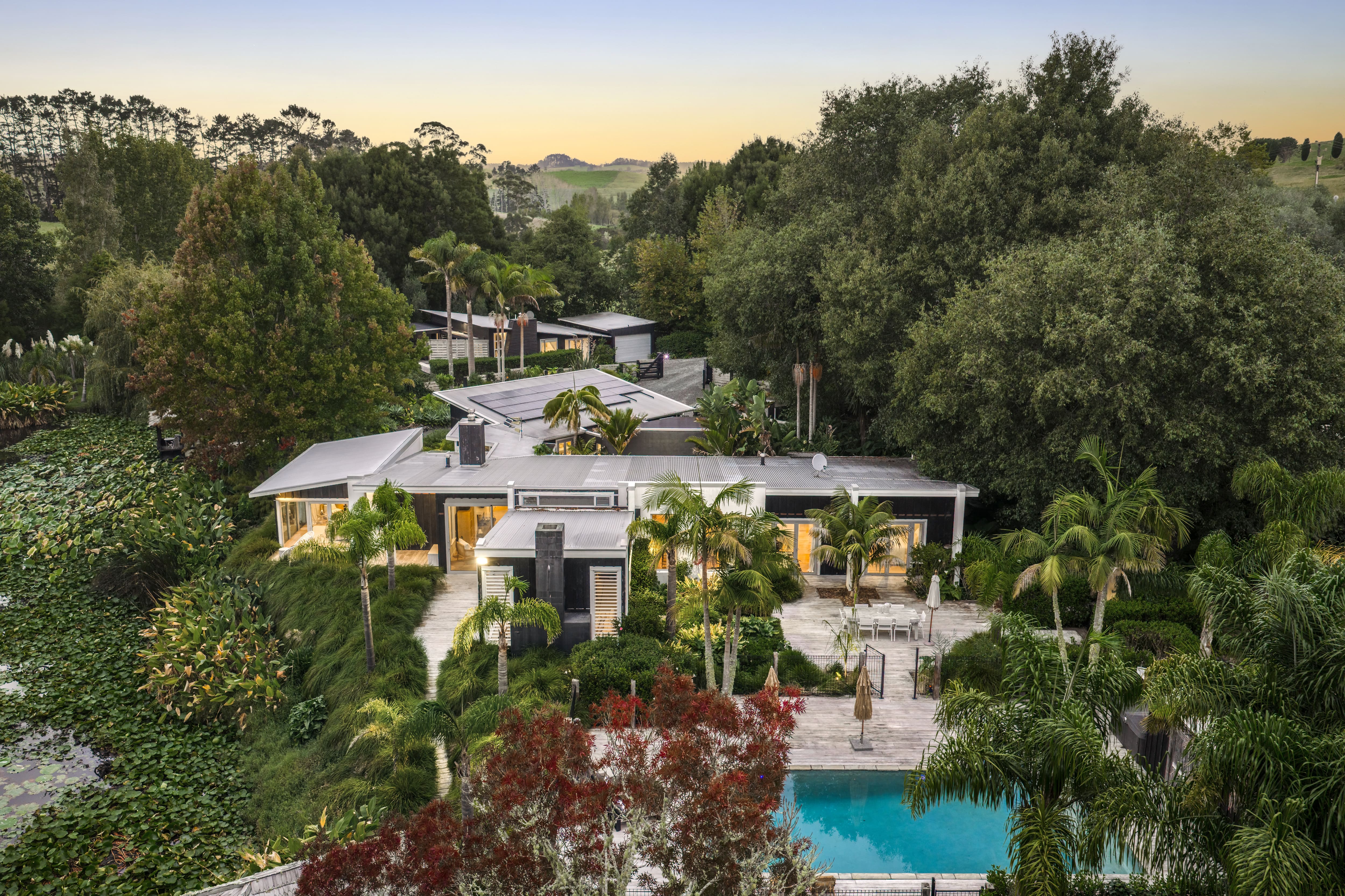  147 Monarch Downs Way - 物件實景