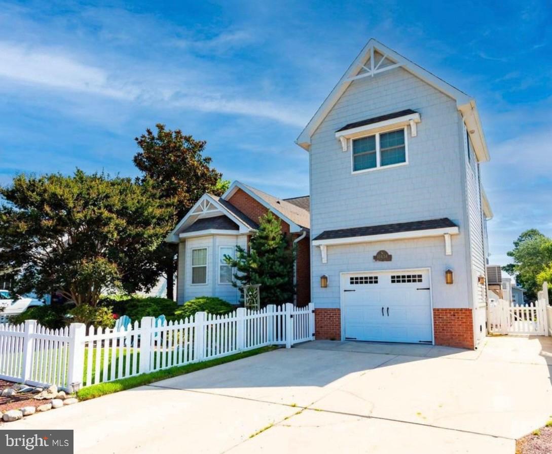 Ocean City, Maryland, 21842, United States, 4 Bedrooms Bedrooms, ,3 BathroomsBathrooms,Residential,For Sale,1698936