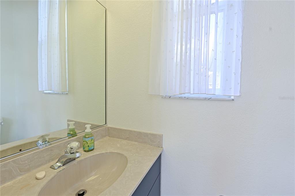 Bradenton, Florida, 34203, United States, 2 Bedrooms Bedrooms, ,3 BathroomsBathrooms,Residential,For Sale,1958401