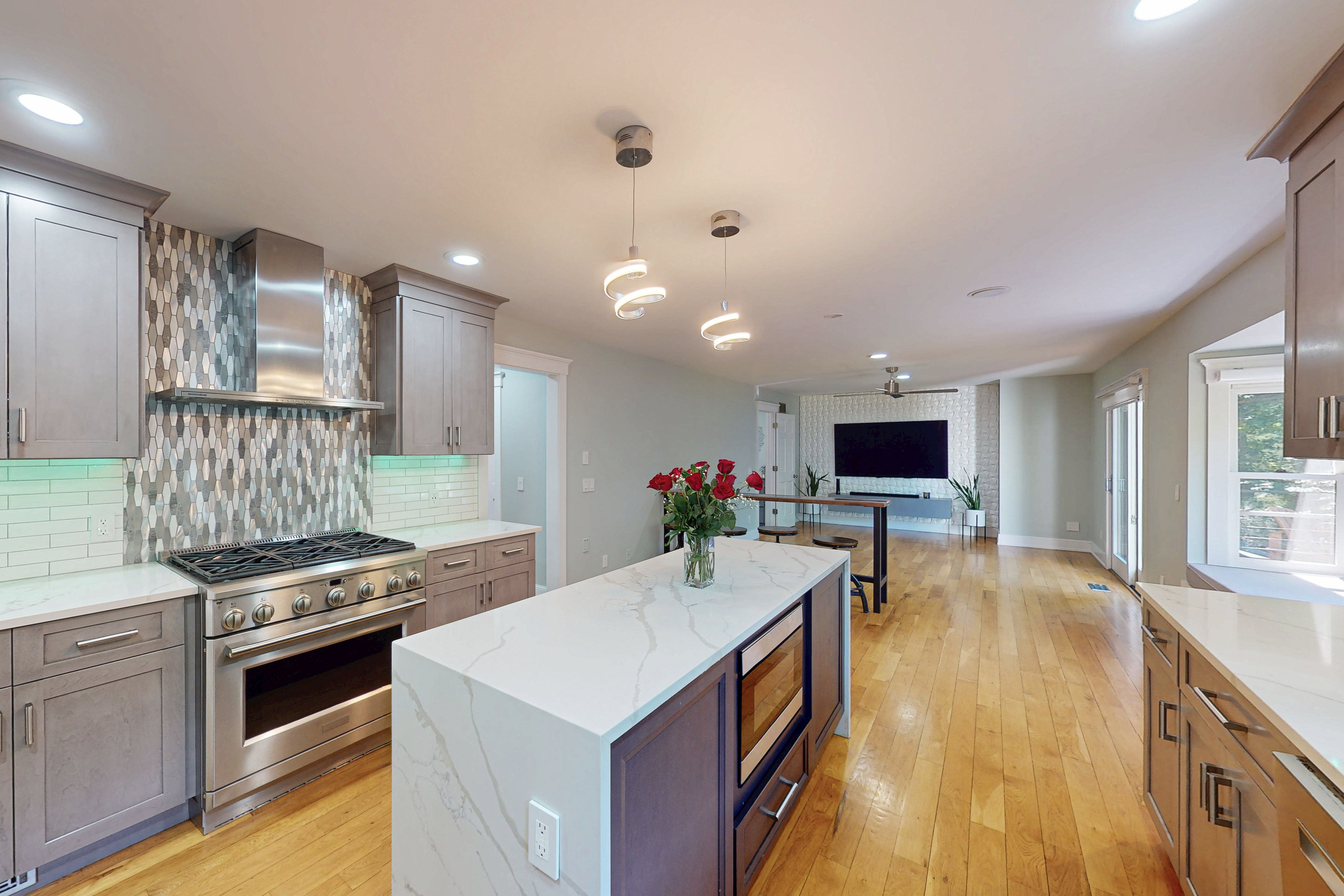 Modern Luxury Meets Serene Woodland Living - 物件實景