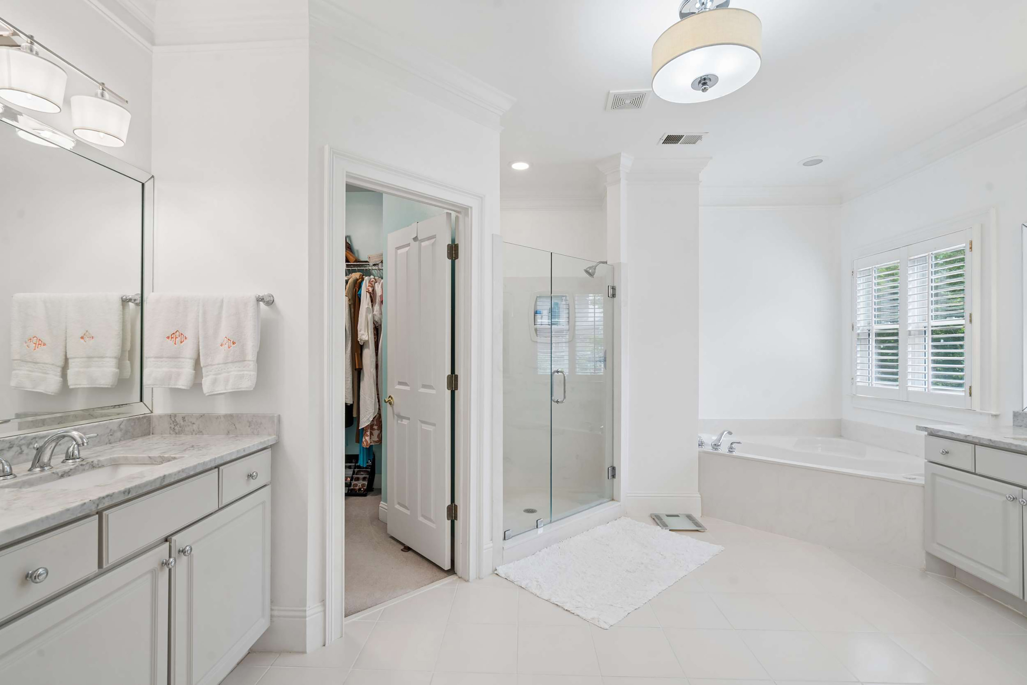  Incredible Opportunity to Live in a Quiet Gated Brookhaven Community - 物件實景