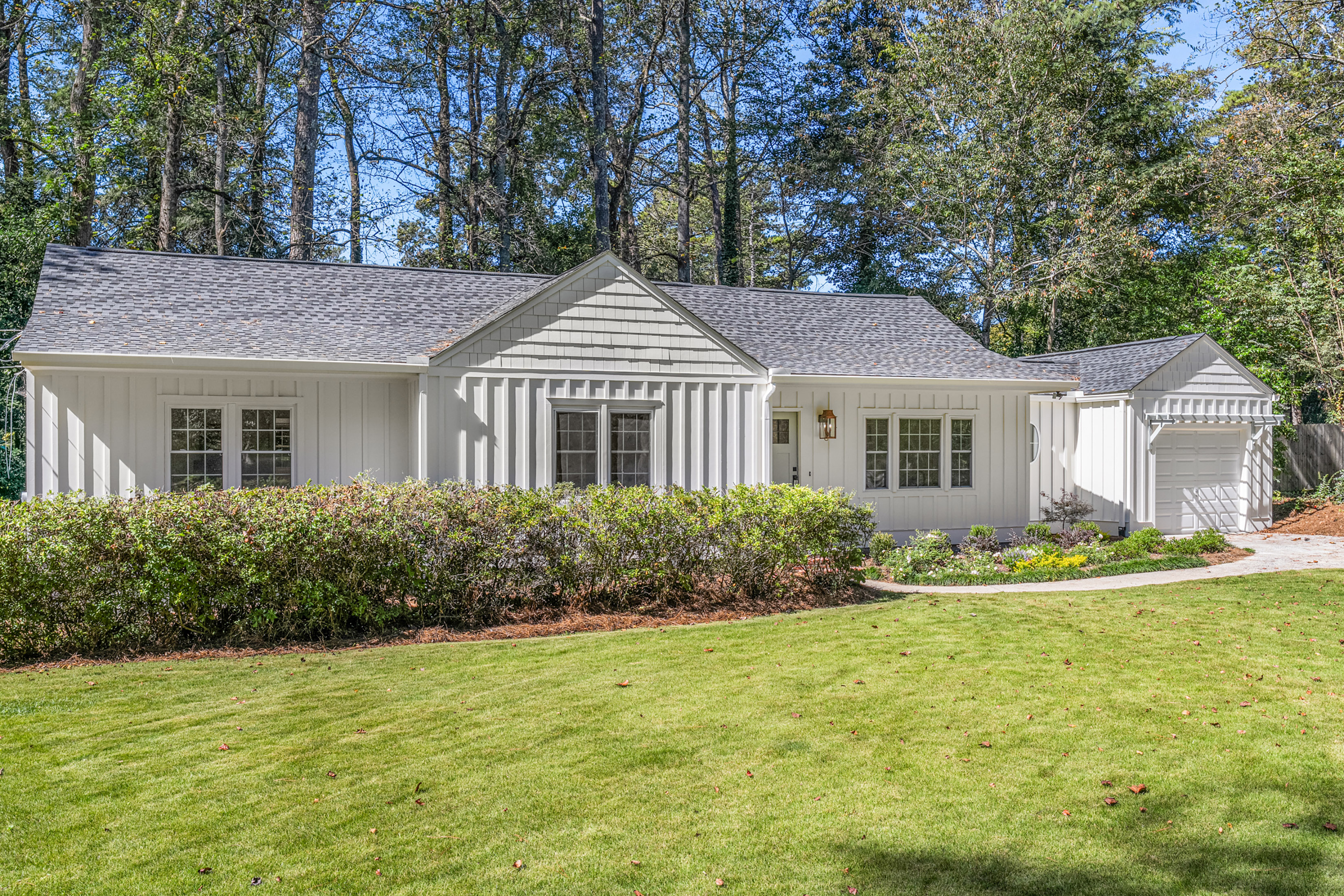  Completely Renovated 1950s Cottage in the Heart of Smyrna