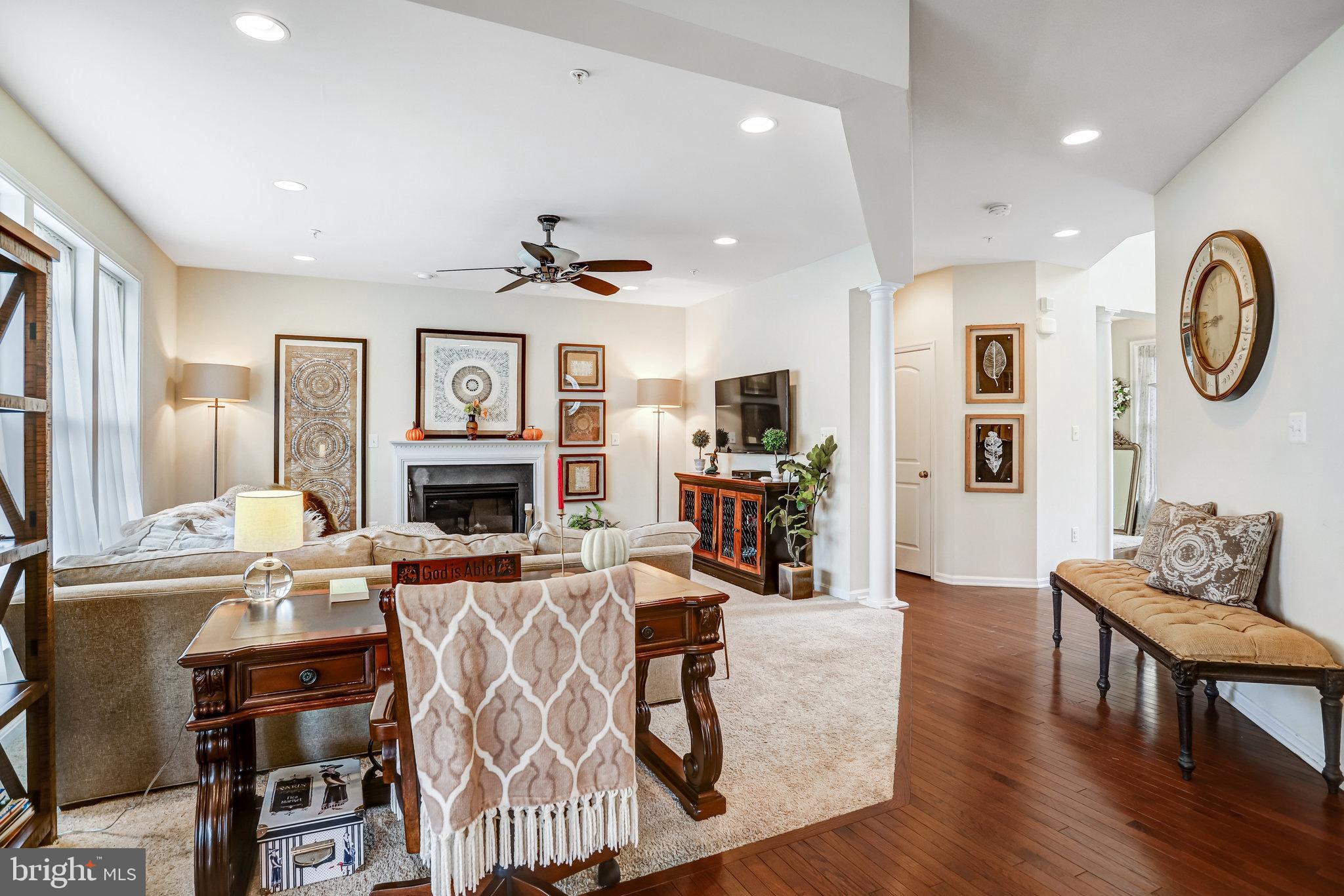 Lanham, Maryland, 20706, United States, 6 Bedrooms Bedrooms, ,5 BathroomsBathrooms,Residential,For Sale,2002849