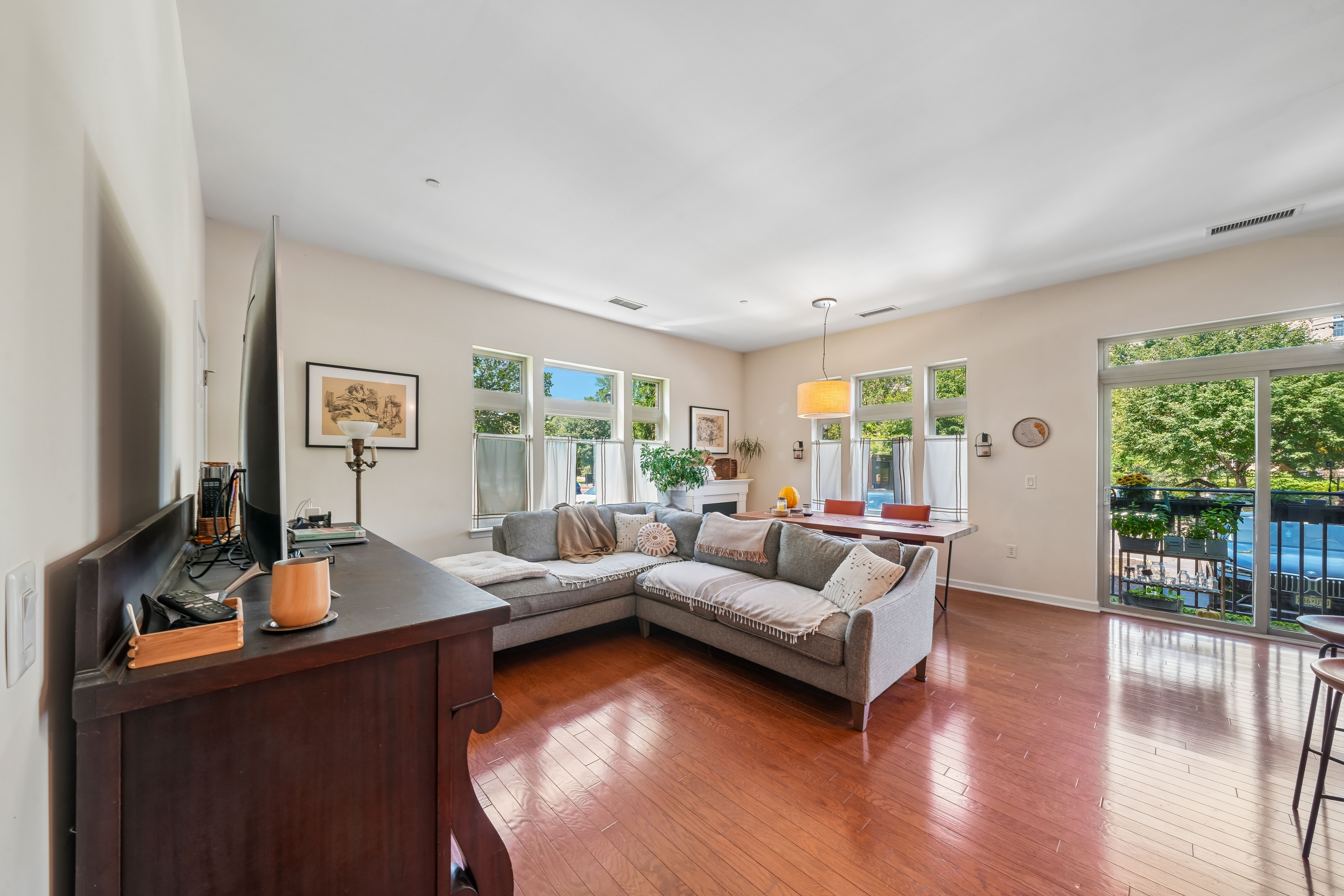  1119 Riverview Avenue, Englewood, NJ 07631 - 物件實景