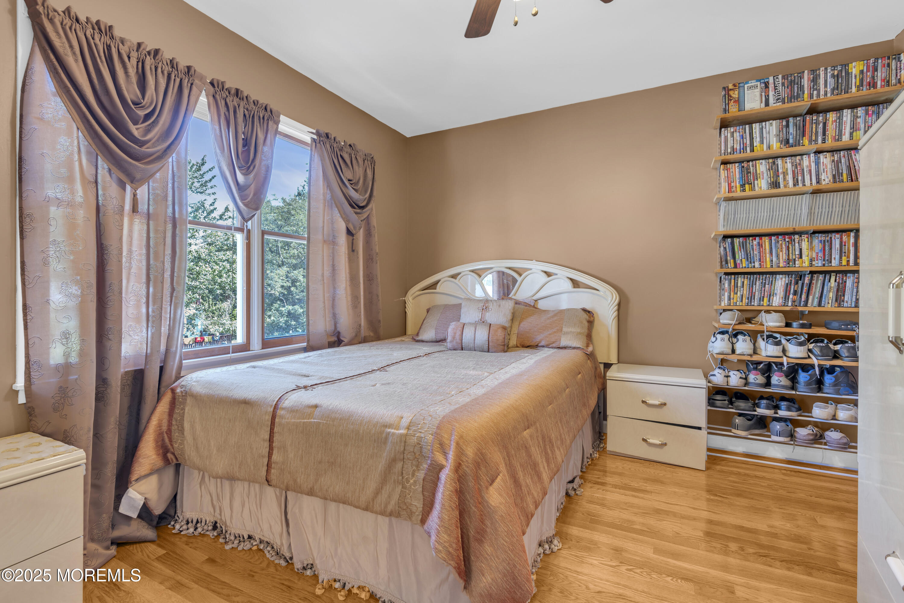 Hazlet, New Jersey, 07734, United States, 4 Bedrooms Bedrooms, ,2 BathroomsBathrooms,Residential,For Sale,1916548