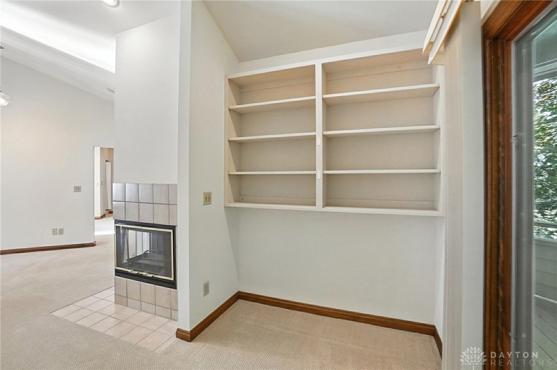 Sugarcreek Twp, Ohio, 45440, United States, 4 Bedrooms Bedrooms, ,5 BathroomsBathrooms,Residential,For Sale,1902150
