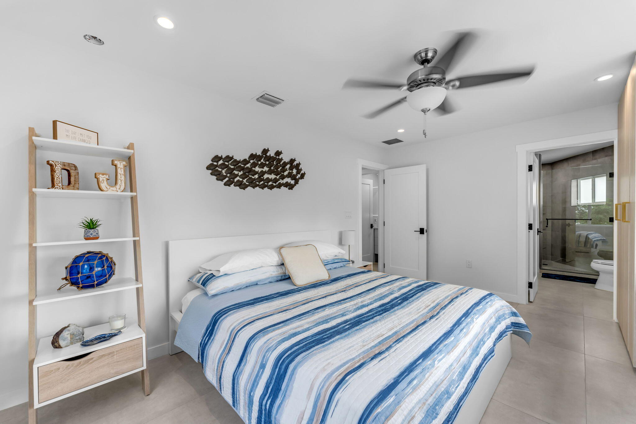 KEY LARGO, Florida, 33037, United States, 4 Bedrooms Bedrooms, ,3 BathroomsBathrooms,Residential,For Sale,1991909