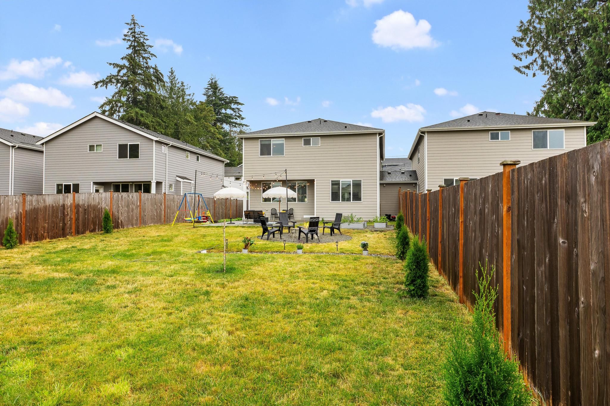  423 205th St SW, Lynnwood, WA 98036 - 物件實景