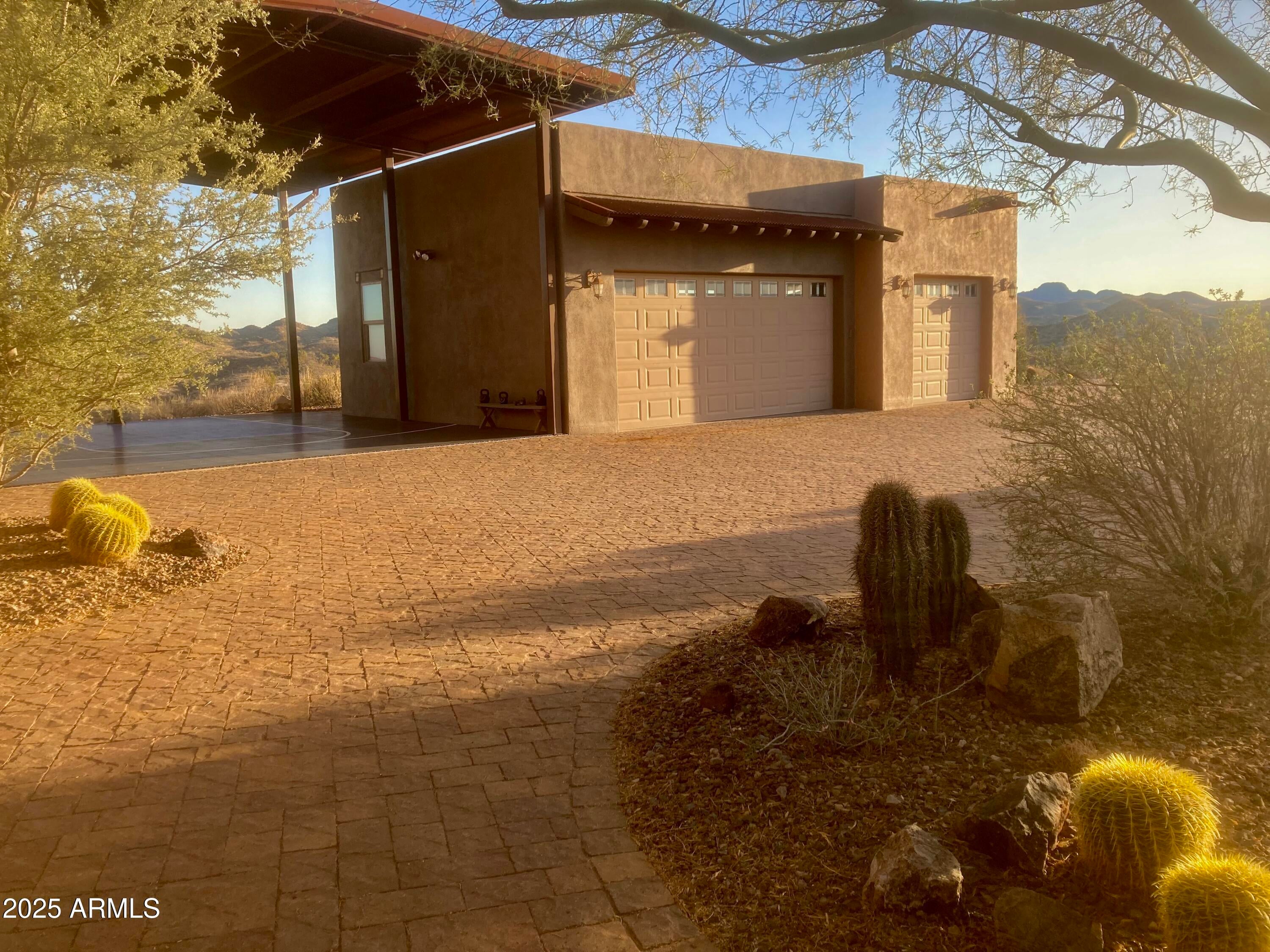 Wickenburg, Arizona, 85390, United States, 5 Bedrooms Bedrooms, ,6 BathroomsBathrooms,Residential,For Sale,1983744