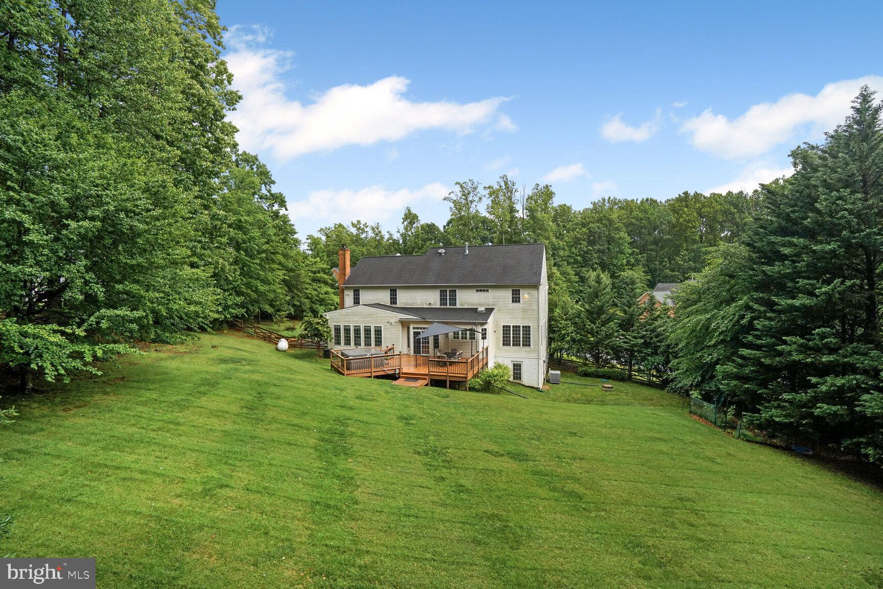 Woodbridge, Virginia, 22192, United States, 5 Bedrooms Bedrooms, ,5 BathroomsBathrooms,Residential,For Sale,1825491