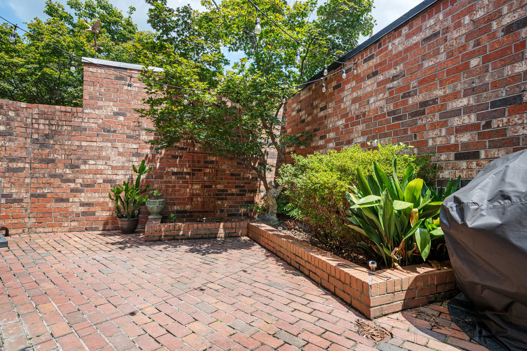  Beautifully Maintained Brick Townhome in Gated Community in Decatur - 物件實景