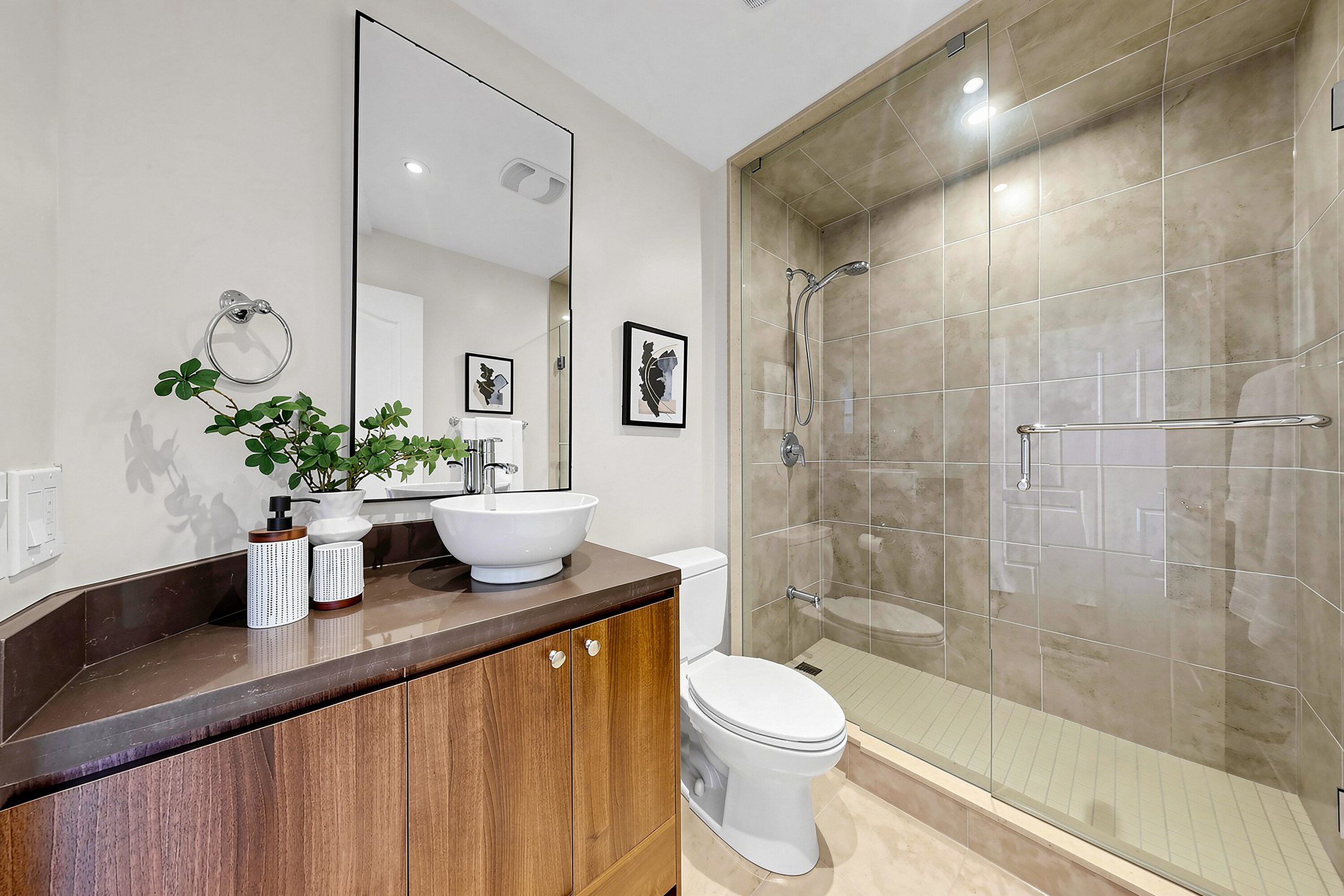  Elegant Townhome in South Hill - 物件實景