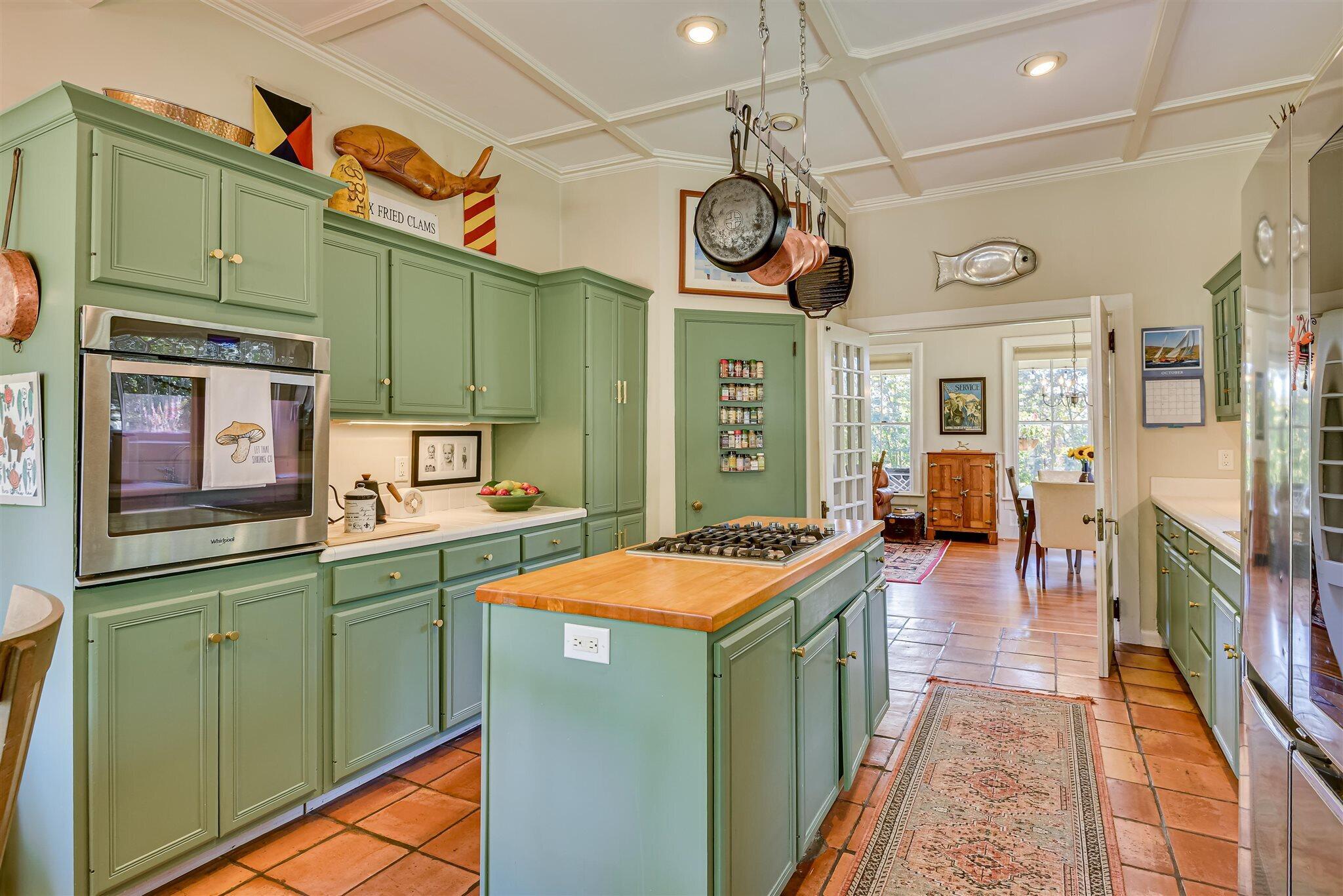 Aiken, South Carolina, 29803, United States, 2 Bedrooms Bedrooms, ,1 BathroomBathrooms,Residential,For Sale,1993088