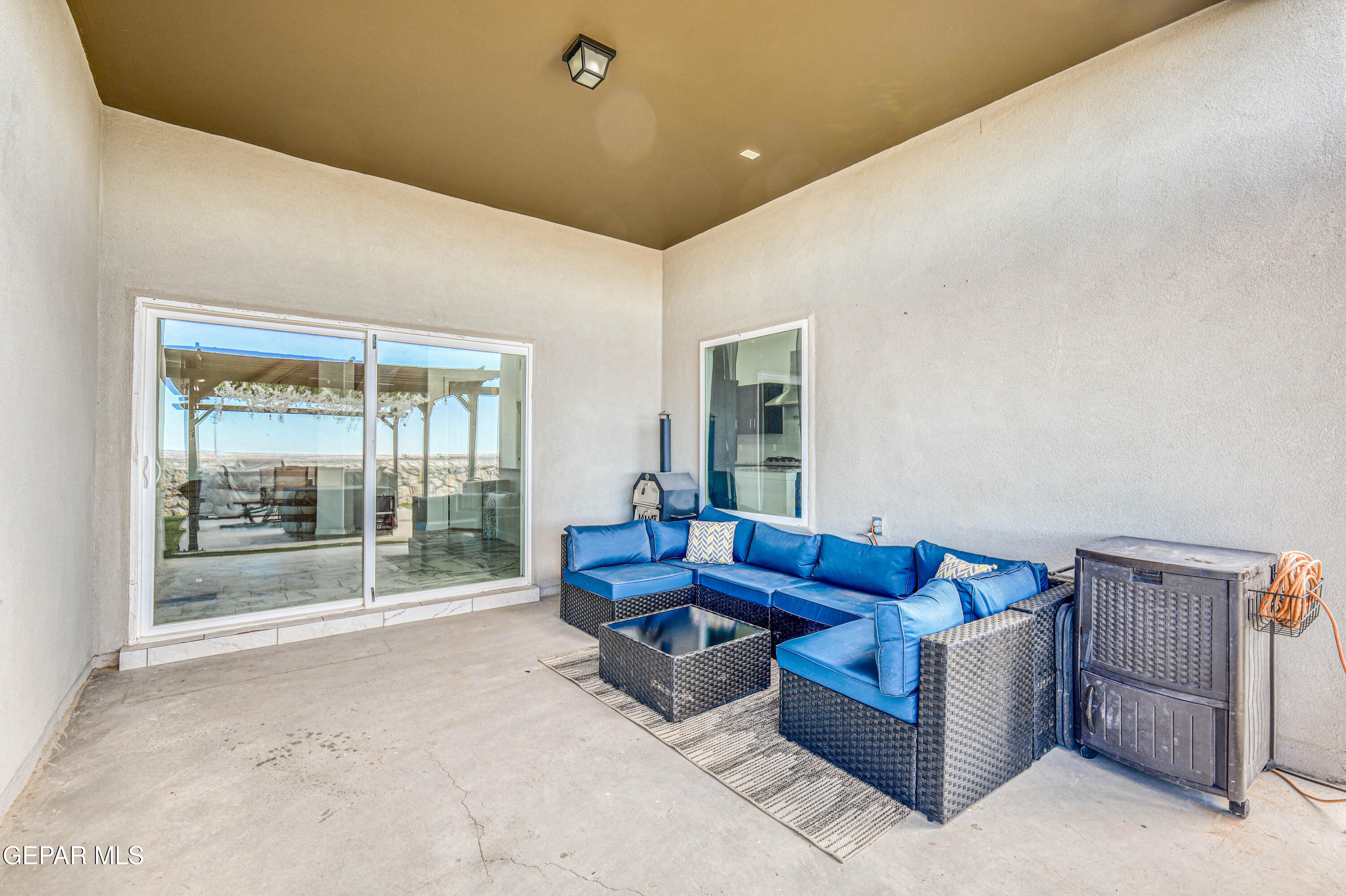 El Paso, Texas, 79911, United States, 5 Bedrooms Bedrooms, ,4 BathroomsBathrooms,Residential,For Sale,1969245