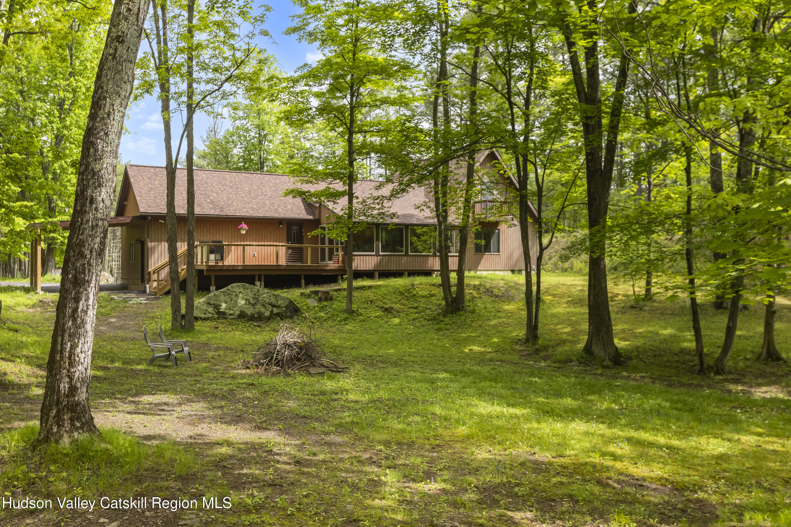 Round Top, New York, 12473, United States, 3 Bedrooms Bedrooms, ,3 BathroomsBathrooms,Residential,For Sale,1828161