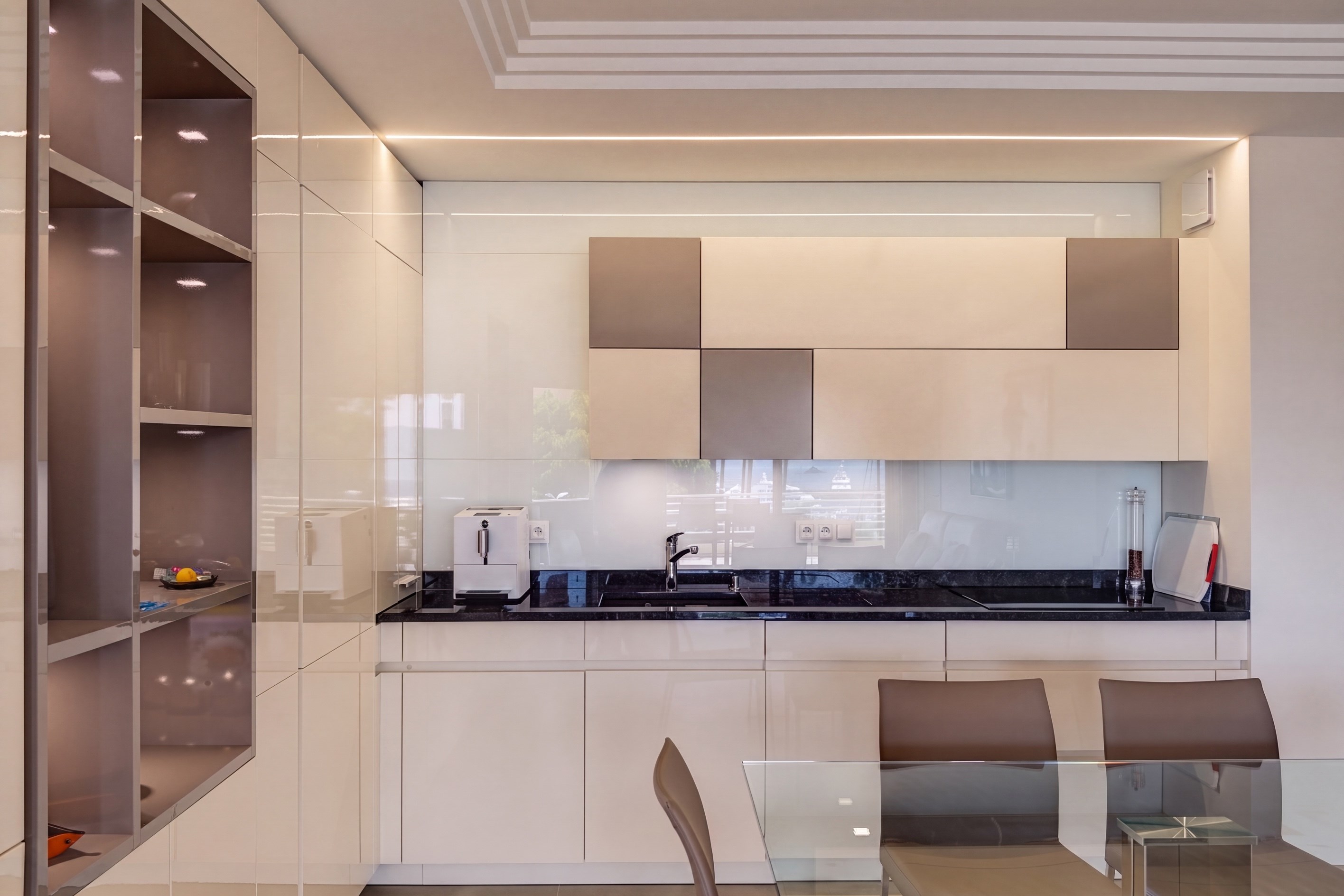  Cannes Croisette, luxury corner apartment for sale, sea views, garage and staff… - 物件實景