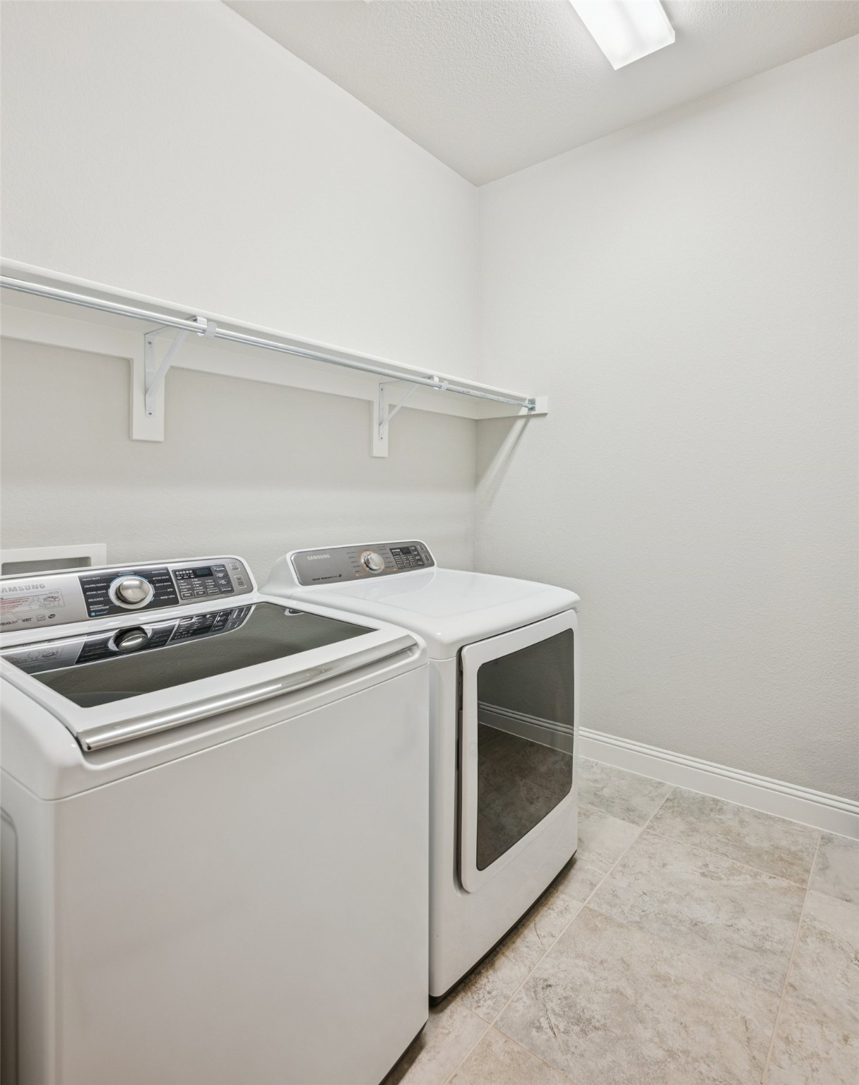 The Colony, Texas, 75056, United States, 3 Bedrooms Bedrooms, ,4 BathroomsBathrooms,Residential,For Sale,2003009