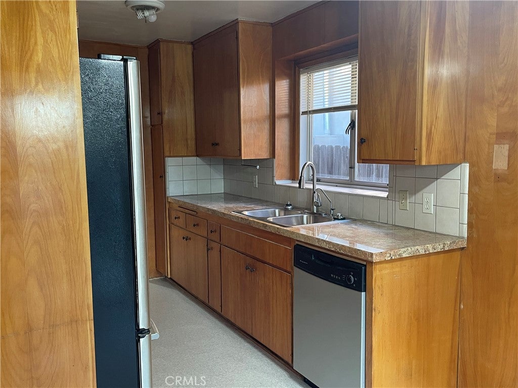 Monrovia, California, 91016, United States, 3 Bedrooms Bedrooms, ,2 BathroomsBathrooms,Residential,For Sale,1999090