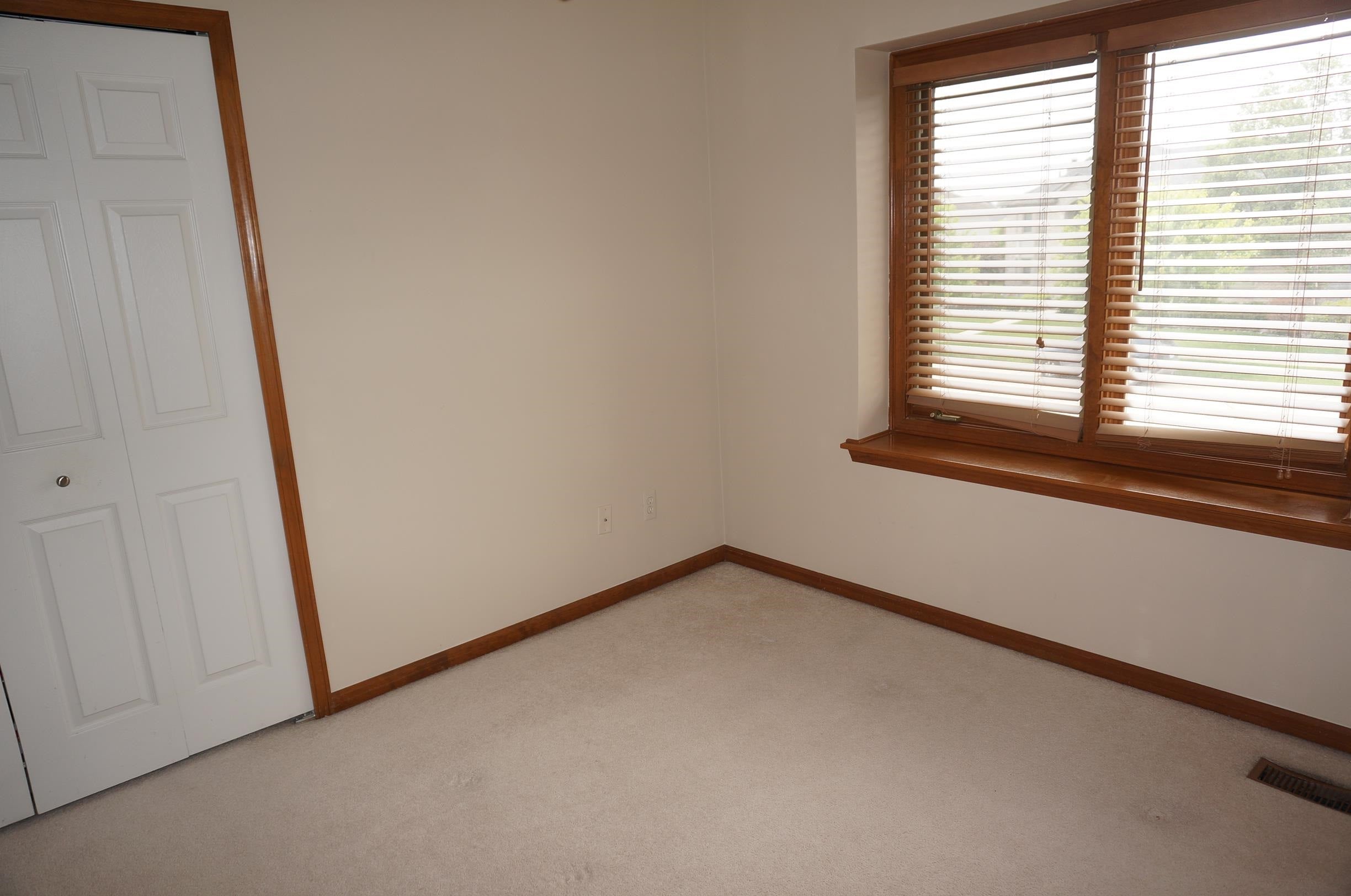 Macomb Twp, Michigan, 48044, United States, 4 Bedrooms Bedrooms, ,4 BathroomsBathrooms,Residential,For Sale,1942968