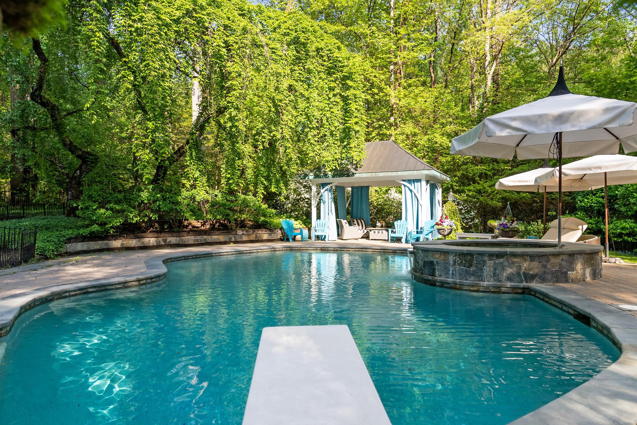  10205 Cedar Pond Drive, Vienna, VA, 22182 - 物件實景