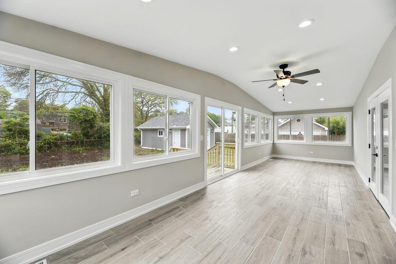 New Buffalo, Michigan, 49117, United States, 4 Bedrooms Bedrooms, ,3 BathroomsBathrooms,Residential,For Sale,1992031