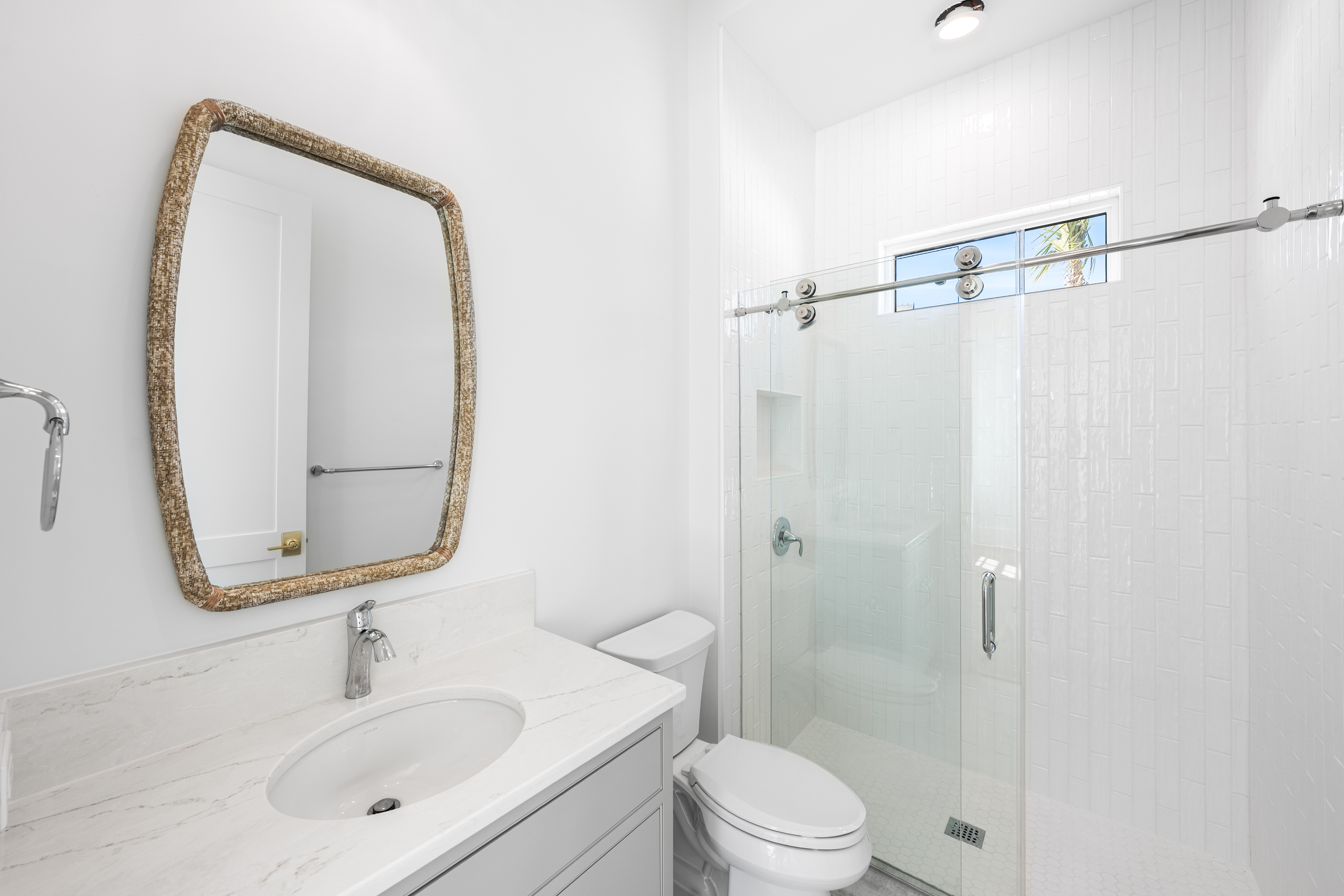  Magnificent Half-Acre Estate With Outdoor Oasis and Casita - 物件實景