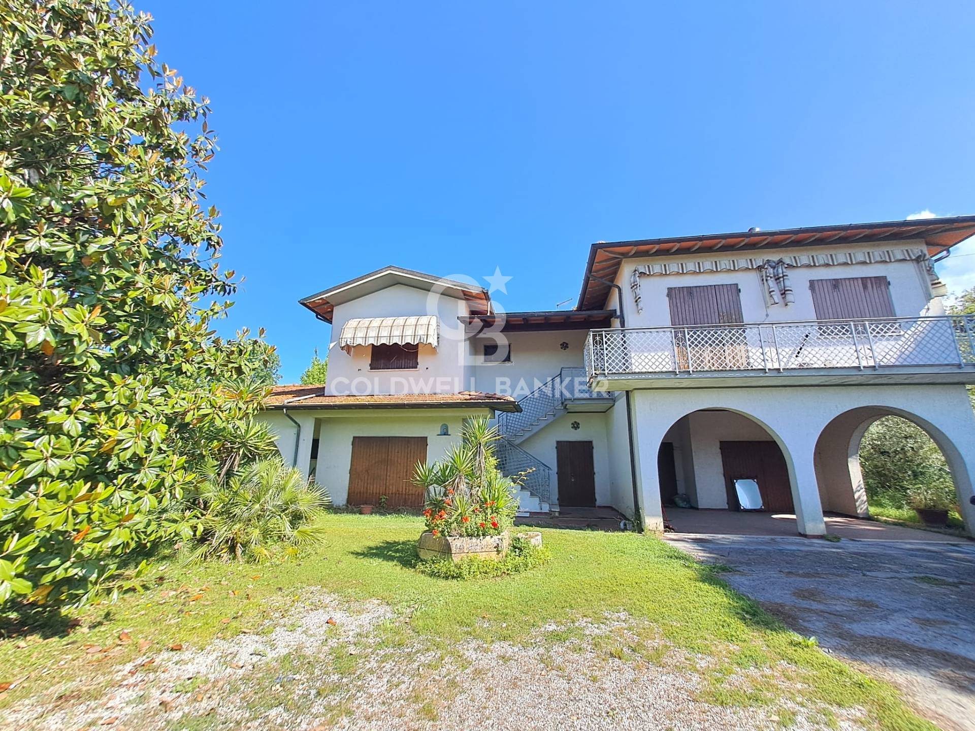 Pietrasanta, Lucca, 55045, IT, 4 Bedrooms Bedrooms, ,4 BathroomsBathrooms,Residential,For Sale,1826439