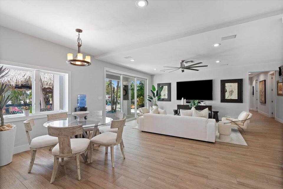 Lighthouse Point, Florida, 33064, United States, 4 Bedrooms Bedrooms, ,4 BathroomsBathrooms,Residential,For Sale,1992146