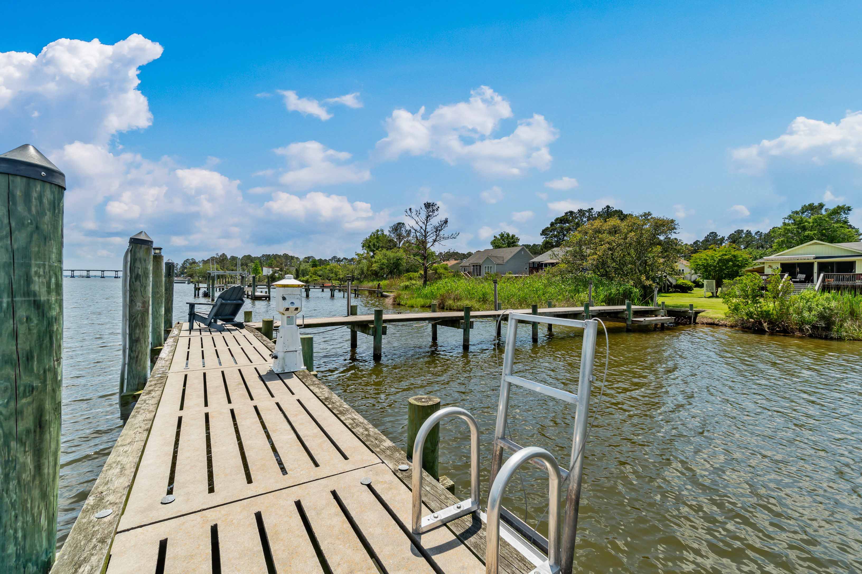 Oriental, North Carolina, 28571, United States, 2 Bedrooms Bedrooms, ,3 BathroomsBathrooms,Residential,For Sale,1943543