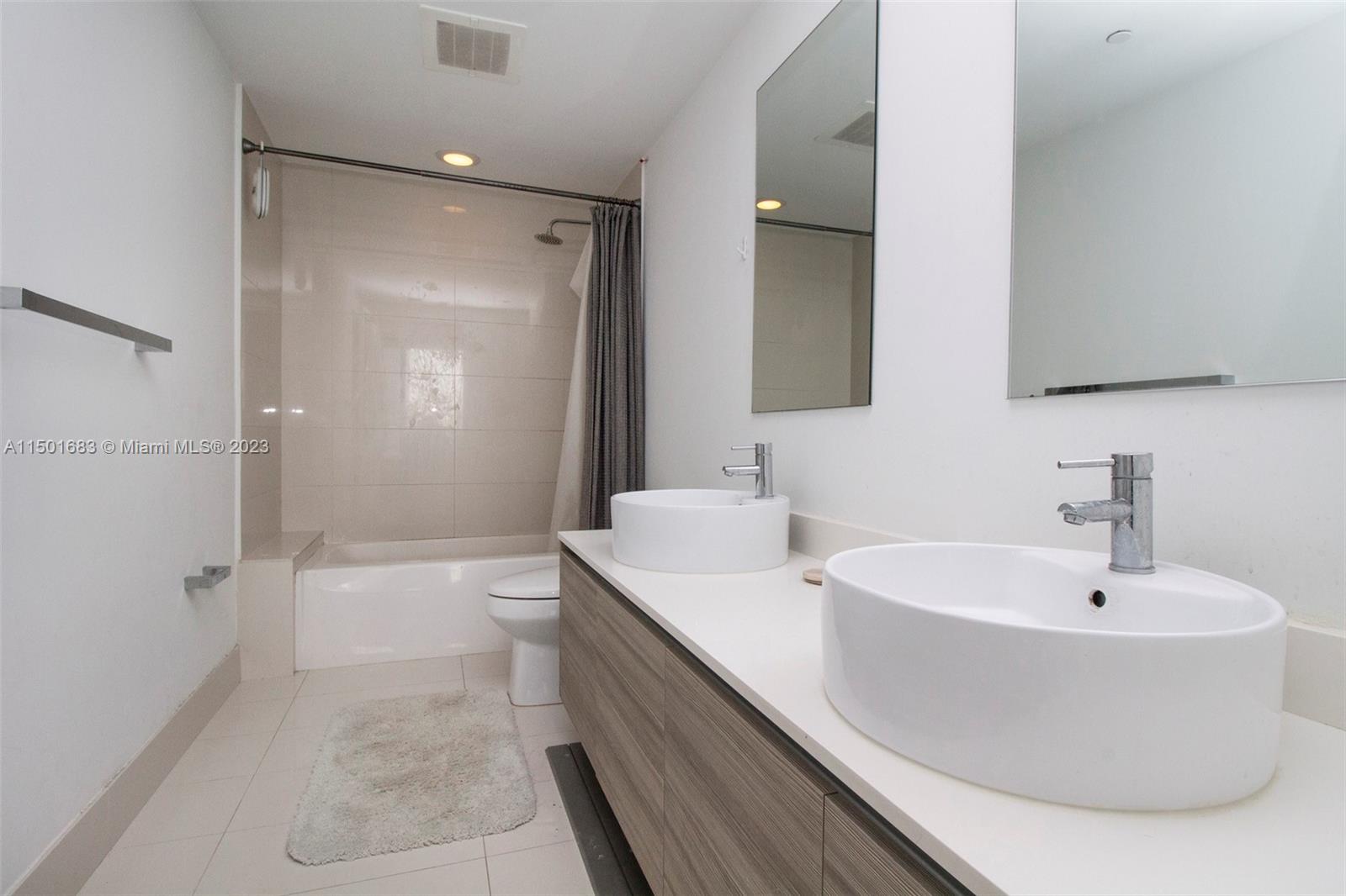 121 NE 34th St Unit 1507, Miami, Florida, 33137, United States, 2 Bedrooms Bedrooms, ,2 BathroomsBathrooms,Residential,For Sale,121 NE 34th St Unit 1507,1523282