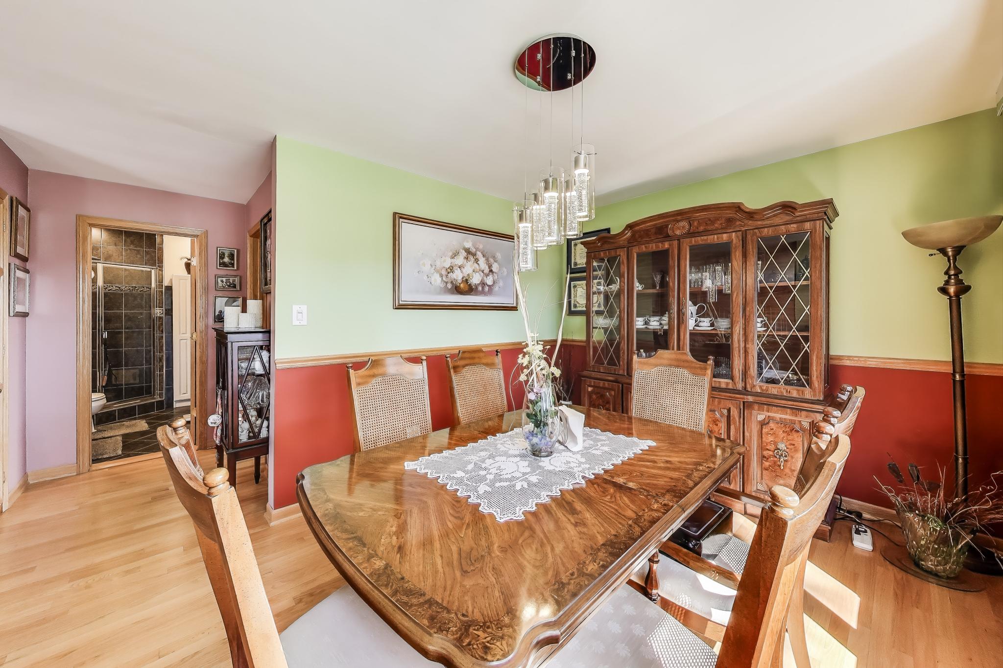 Harwood Heights, Illinois, 60706, United States, 2 Bedrooms Bedrooms, ,Residential,For Sale,1928738
