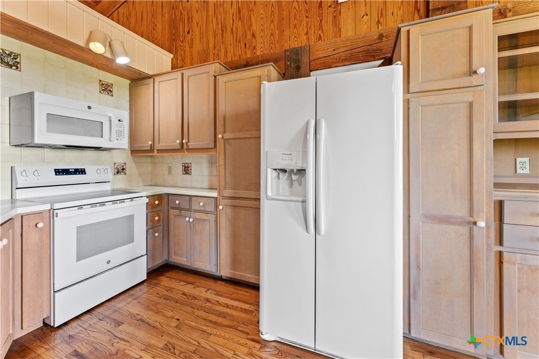 Belton, Texas, 76513, United States, 3 Bedrooms Bedrooms, ,2 BathroomsBathrooms,Residential,For Sale,1823682