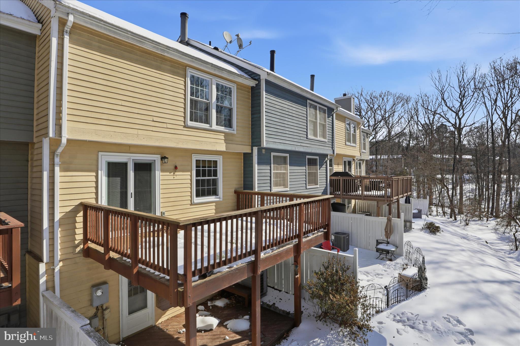 Reston, Virginia, 20194, United States, 2 Bedrooms Bedrooms, ,4 BathroomsBathrooms,Residential,For Sale,2015331