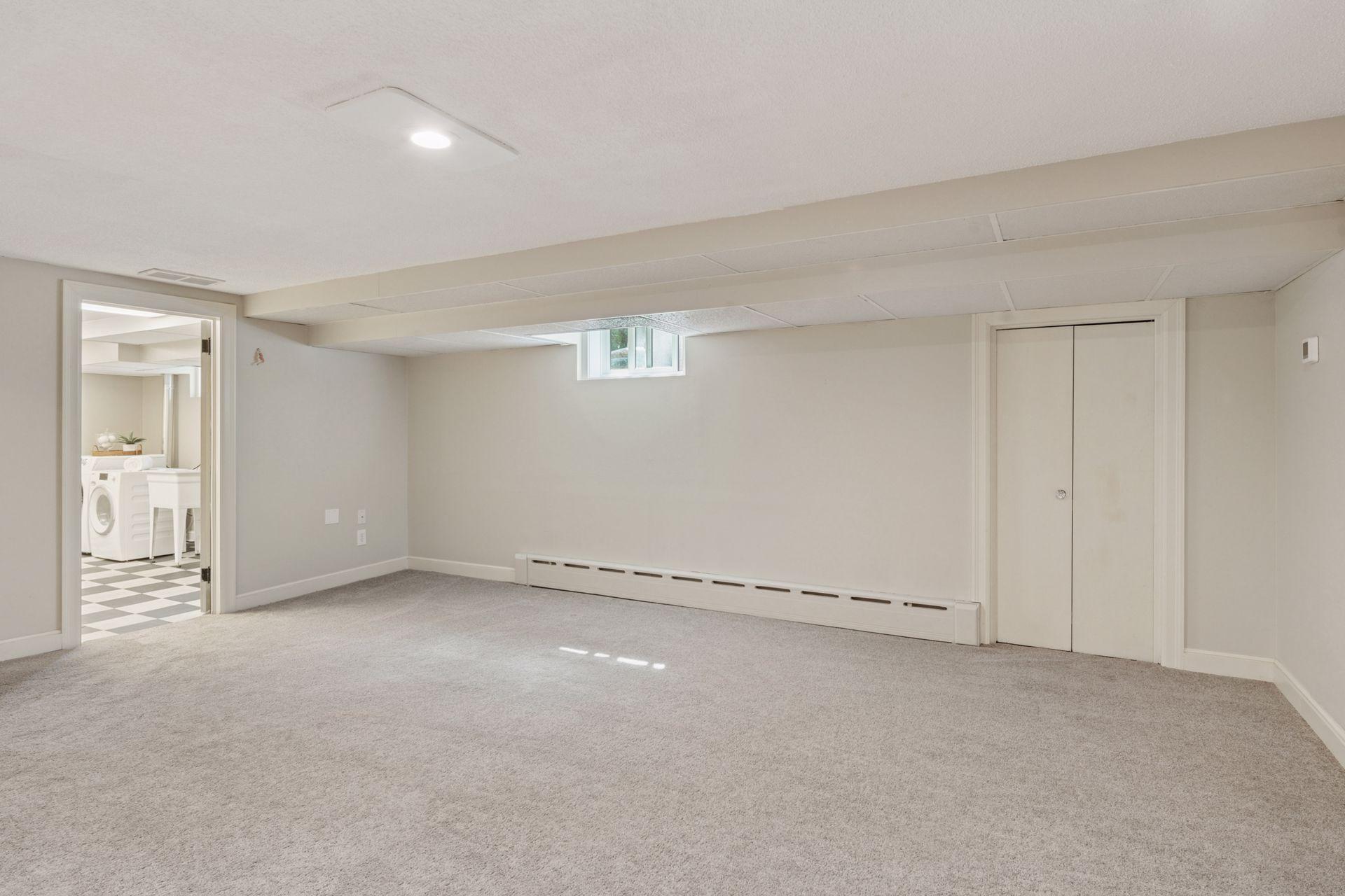 Minneapolis, Minnesota, 55410, United States, 4 Bedrooms Bedrooms, ,1 BathroomBathrooms,Residential,For Sale,1939161