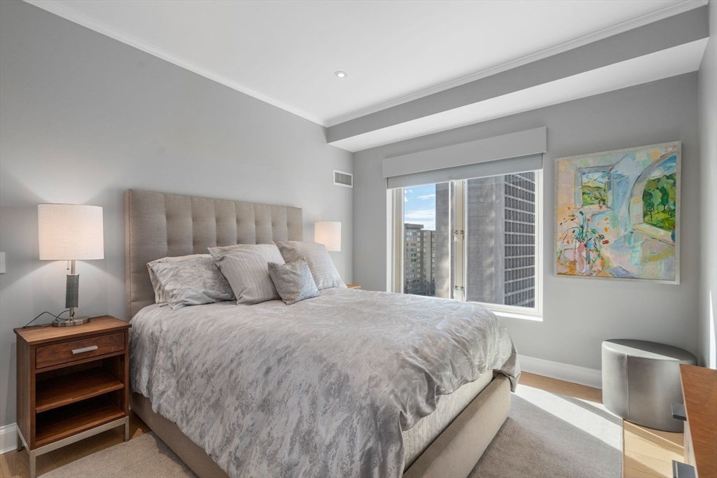 Boston, Massachusetts, 02199, United States, 3 Bedrooms Bedrooms, ,3 BathroomsBathrooms,Residential,For Sale,1940659