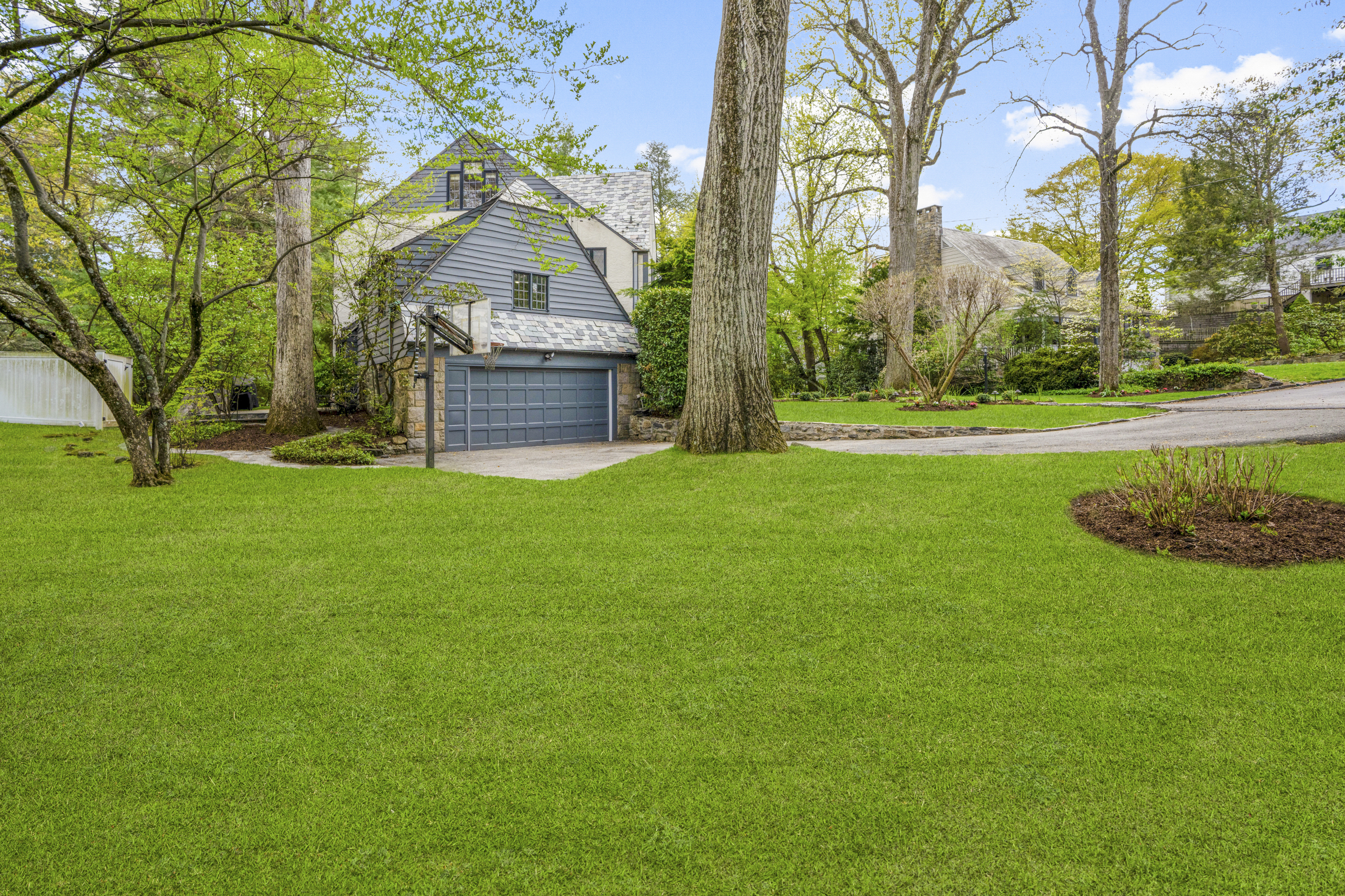  Sophisticated Larchmont Tudor - 物件實景