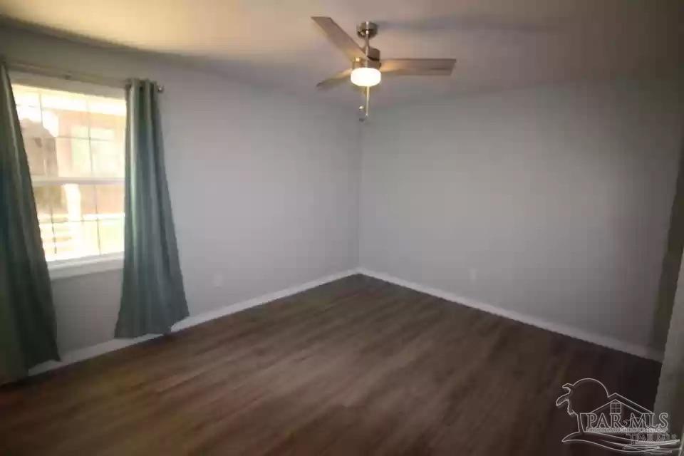 Pensacola, Florida, 32526, United States, 4 Bedrooms Bedrooms, ,3 BathroomsBathrooms,Residential,For Sale,1940063